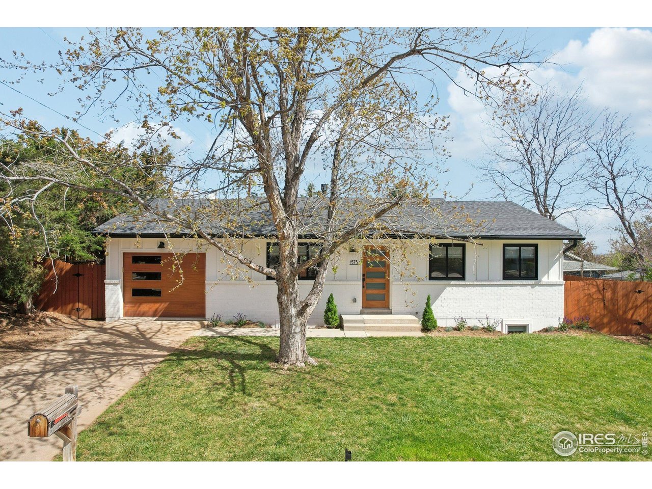 1575 Findlay Way