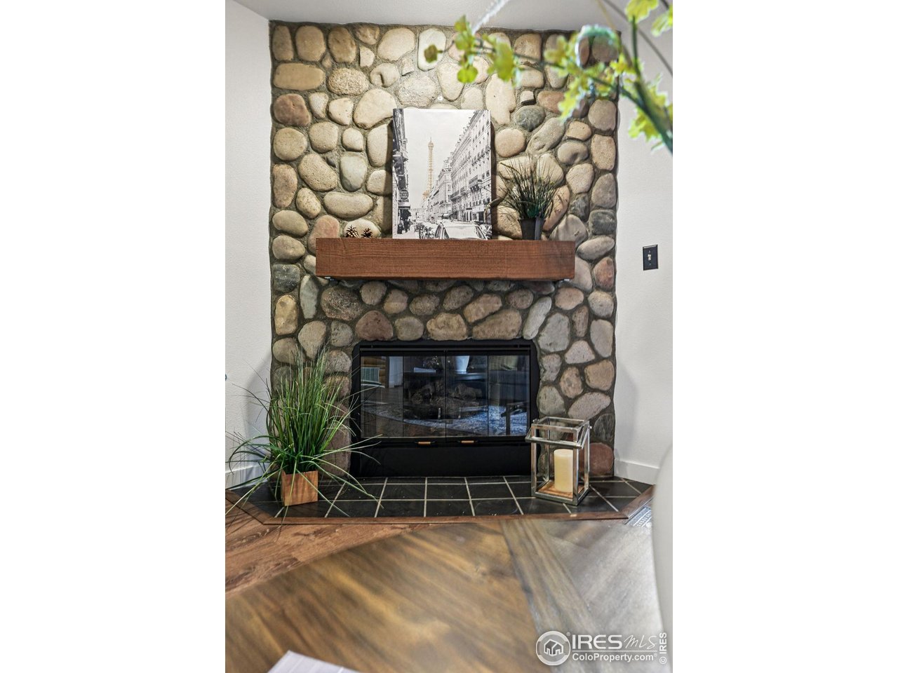 2727 Folsom St 228