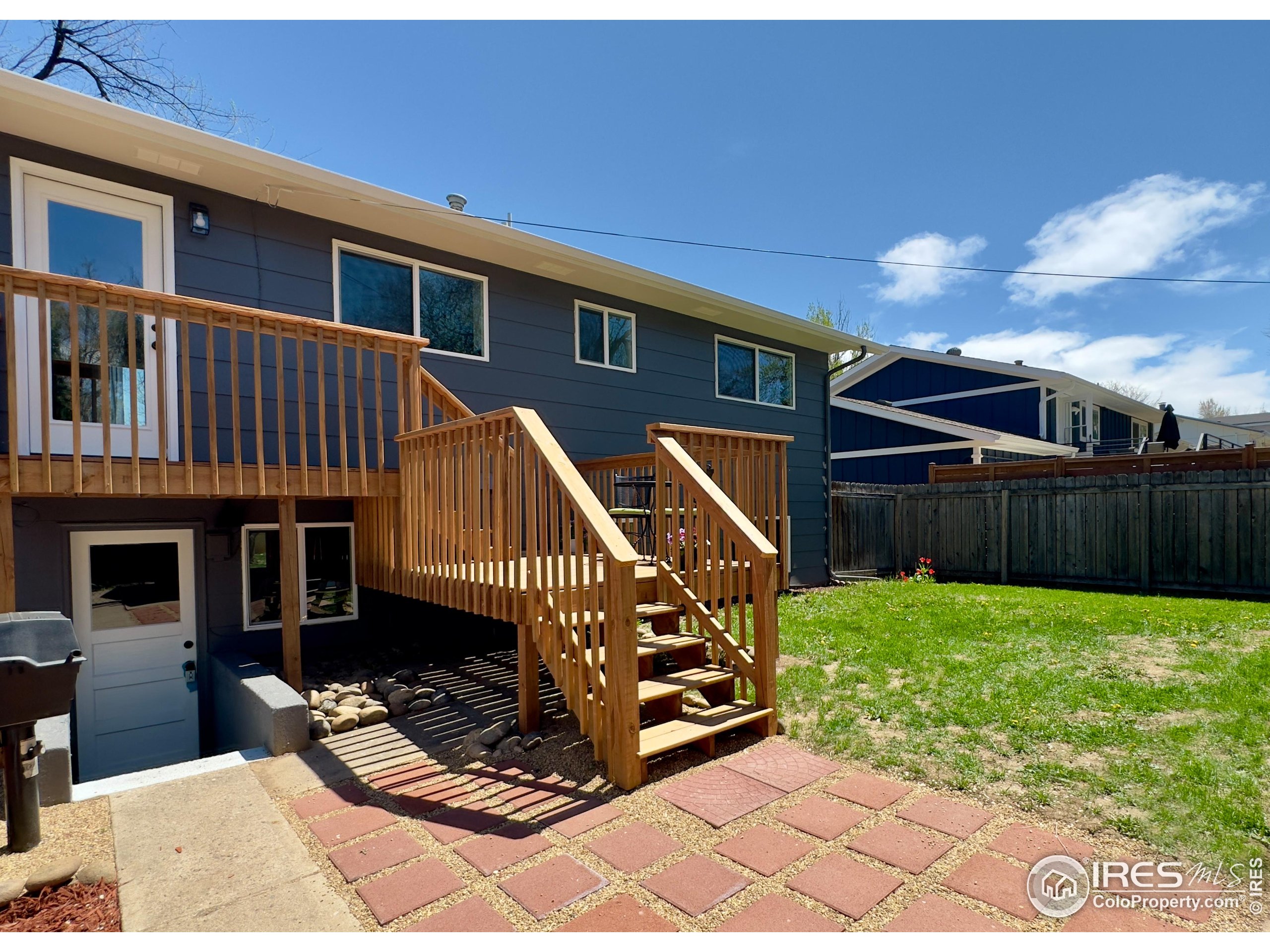 237 Clover Ln