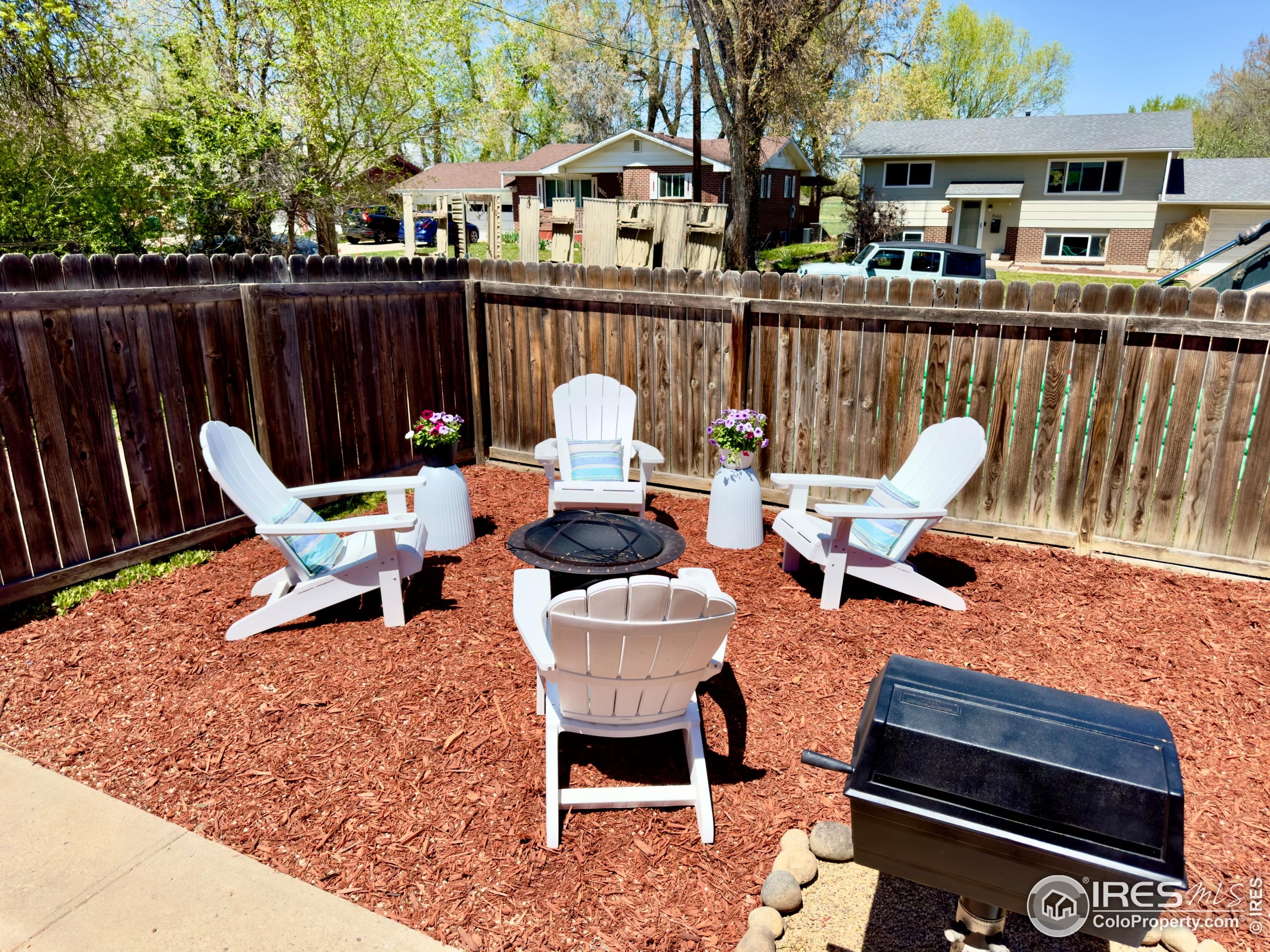 237 Clover Ln