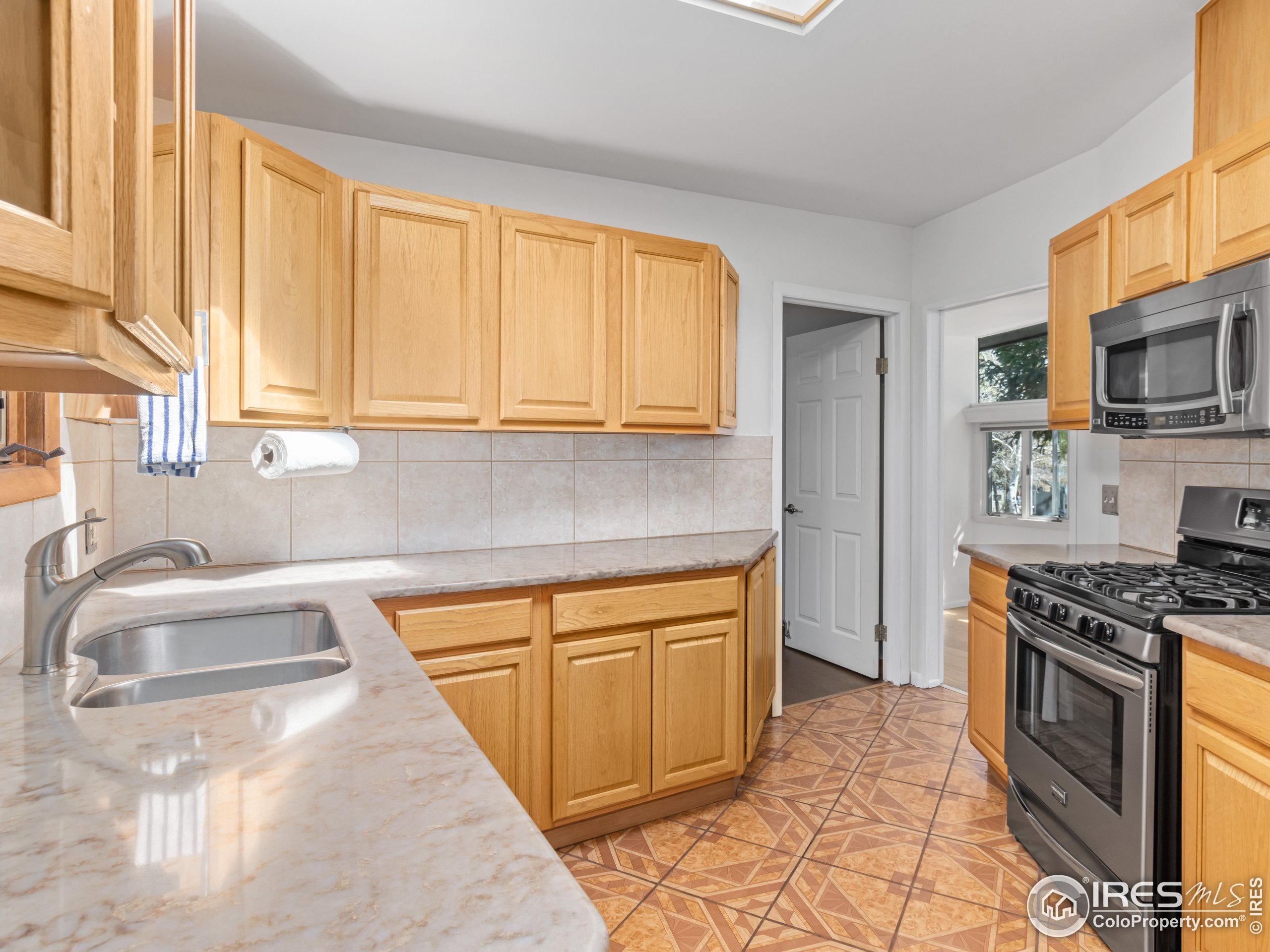 1411 Vail Ct