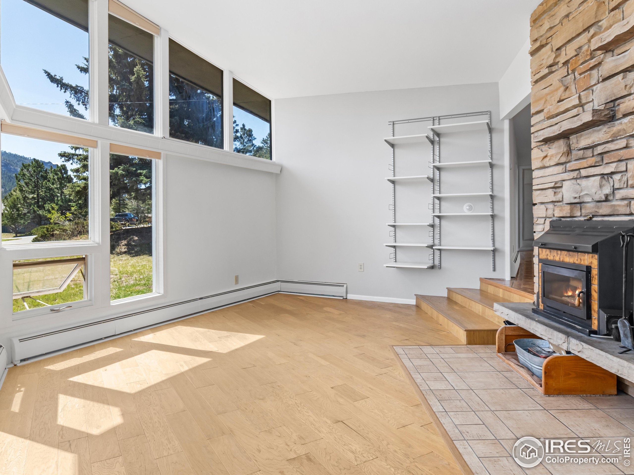 1411 Vail Ct