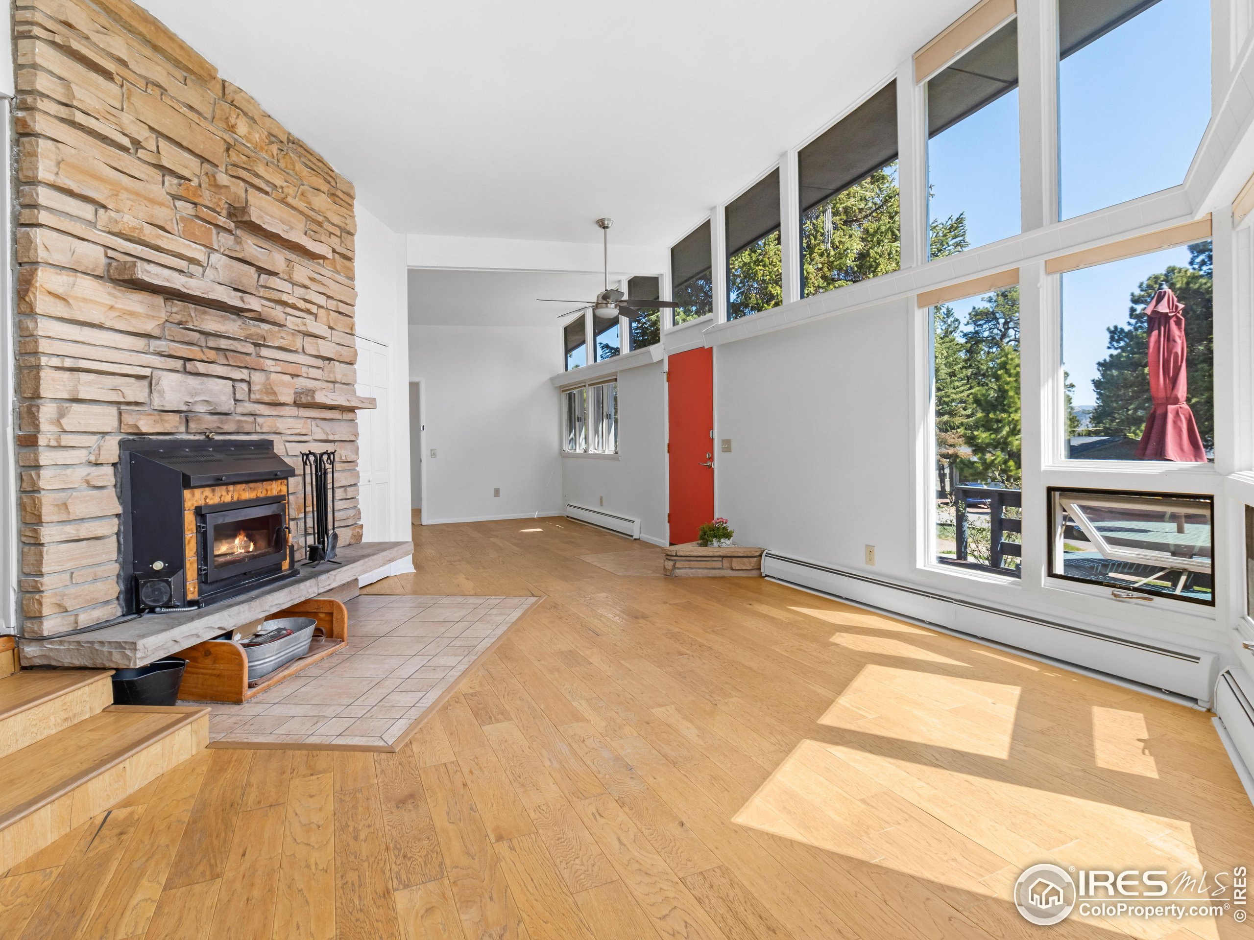 1411 Vail Ct