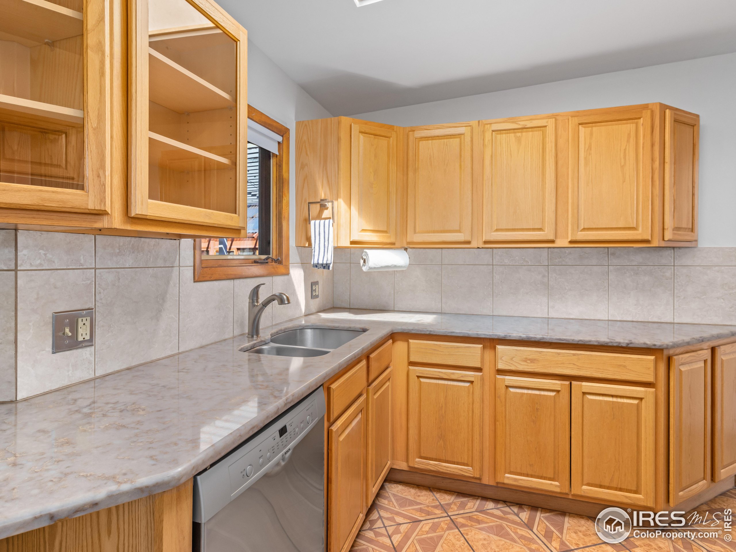 1411 Vail Ct