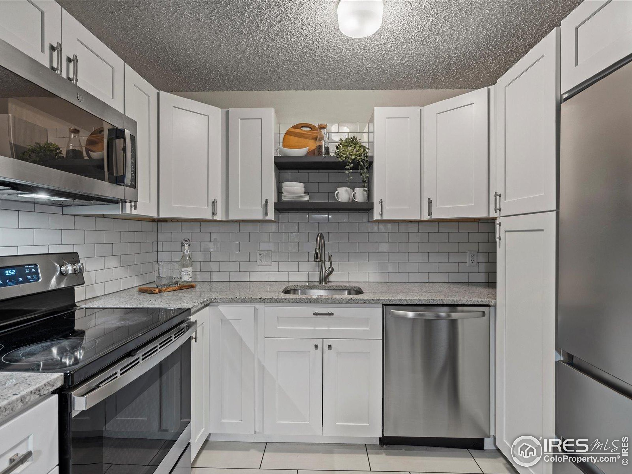 3335 Chisholm Trl 202