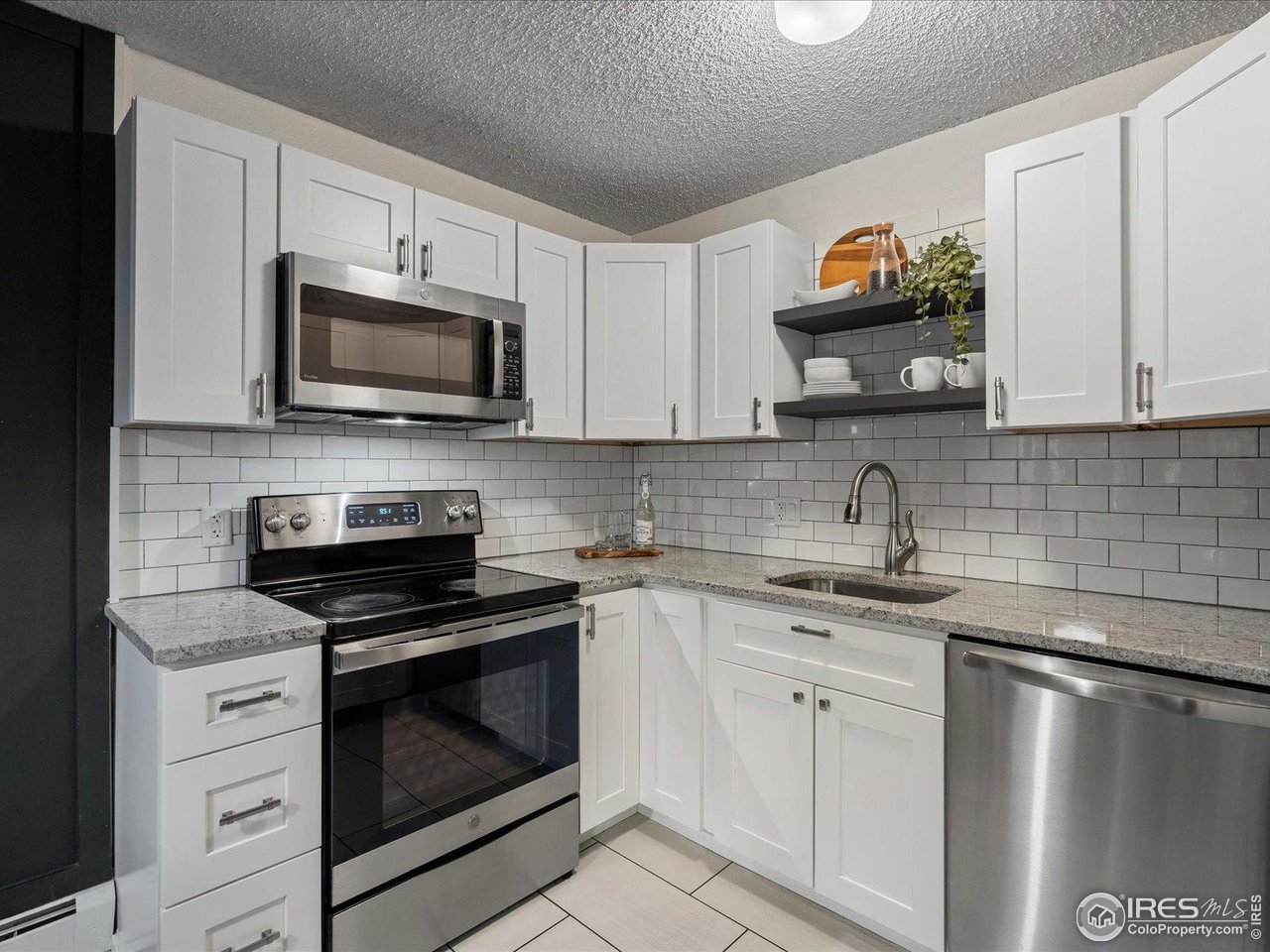 3335 Chisholm Trl 202