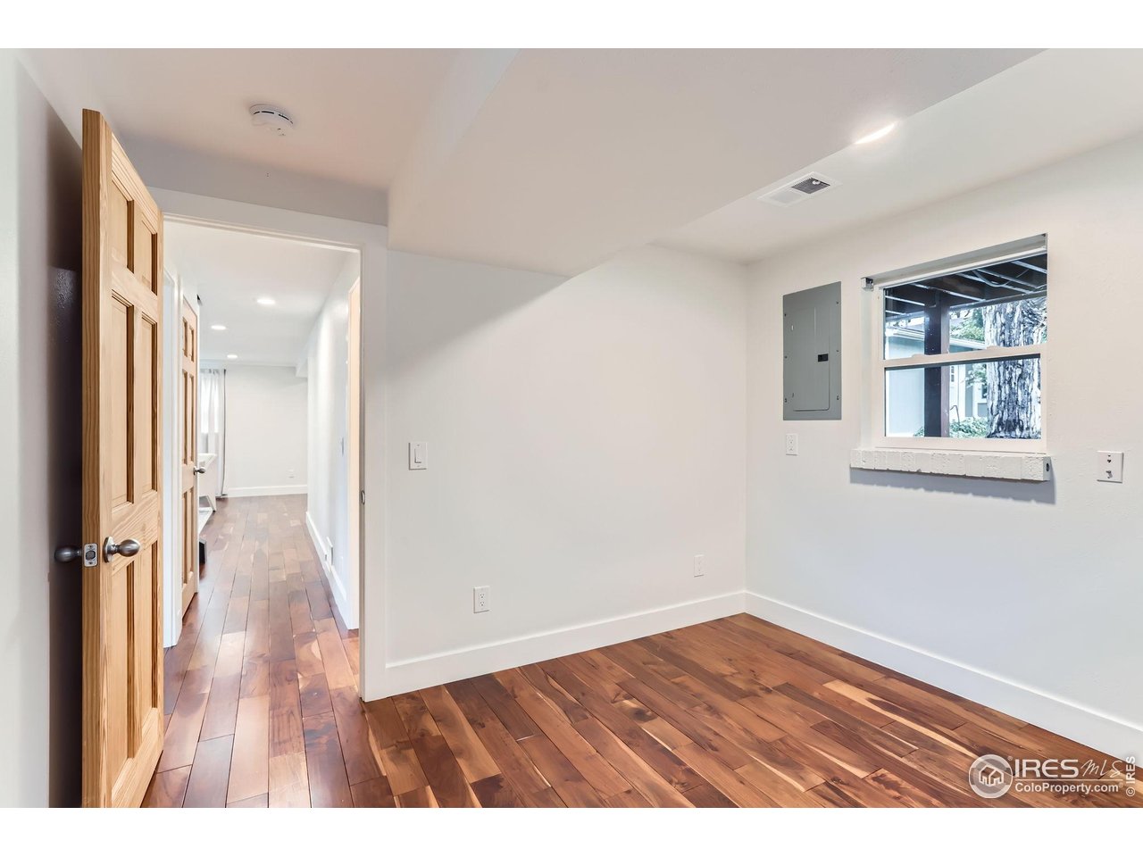 2550 Woodstock Pl