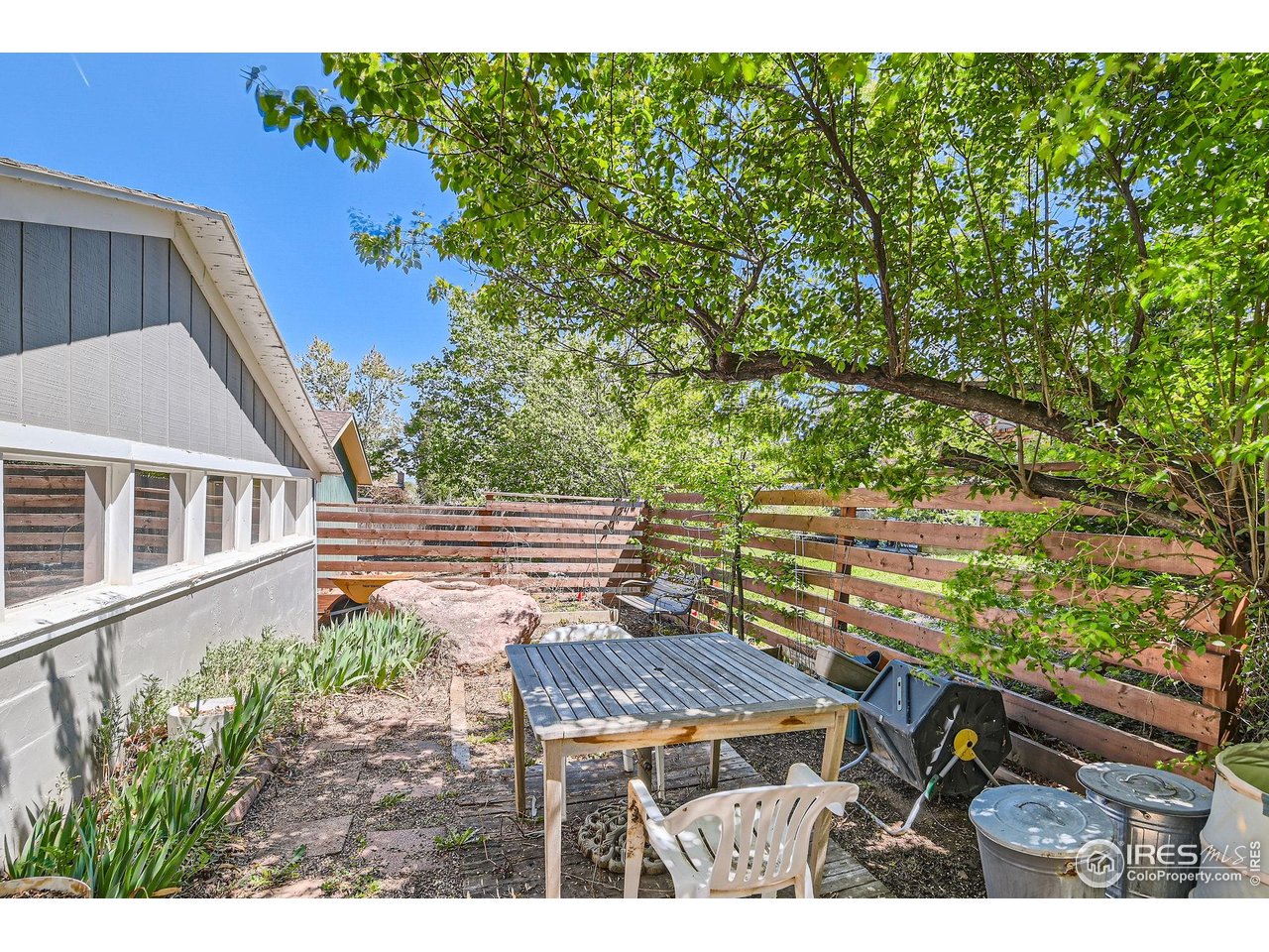 2550 Woodstock Pl
