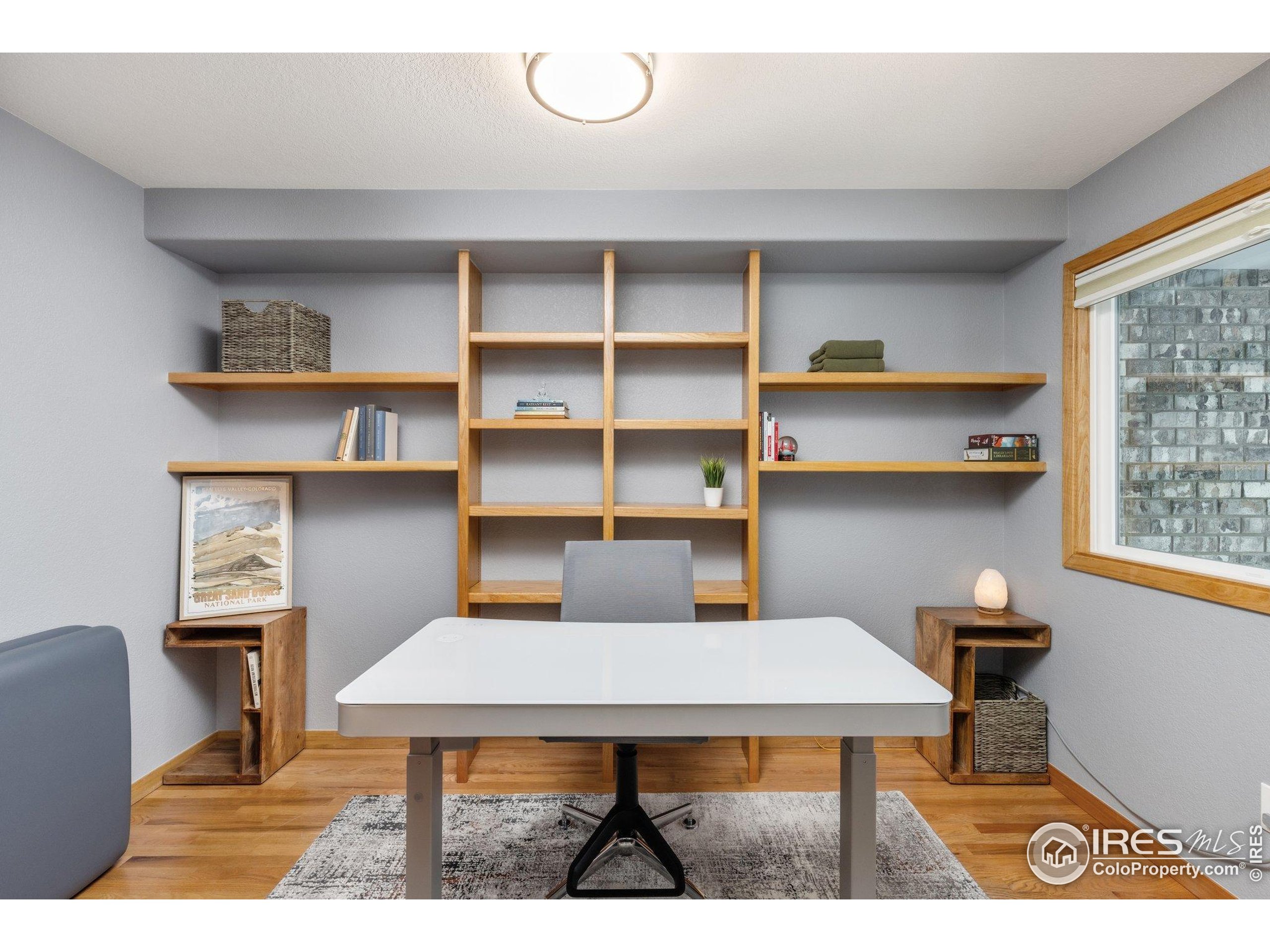 2437 Maplewood Cir E