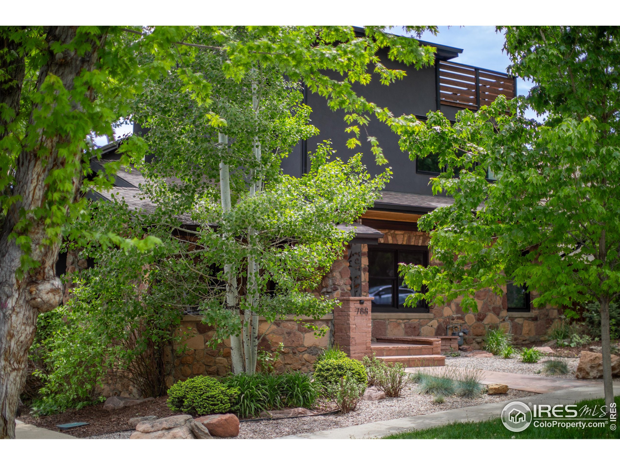 788 Grant Pl