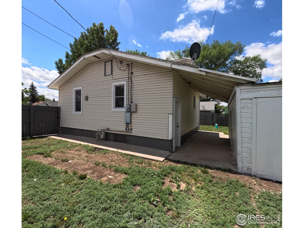 815 W Beaver Ave