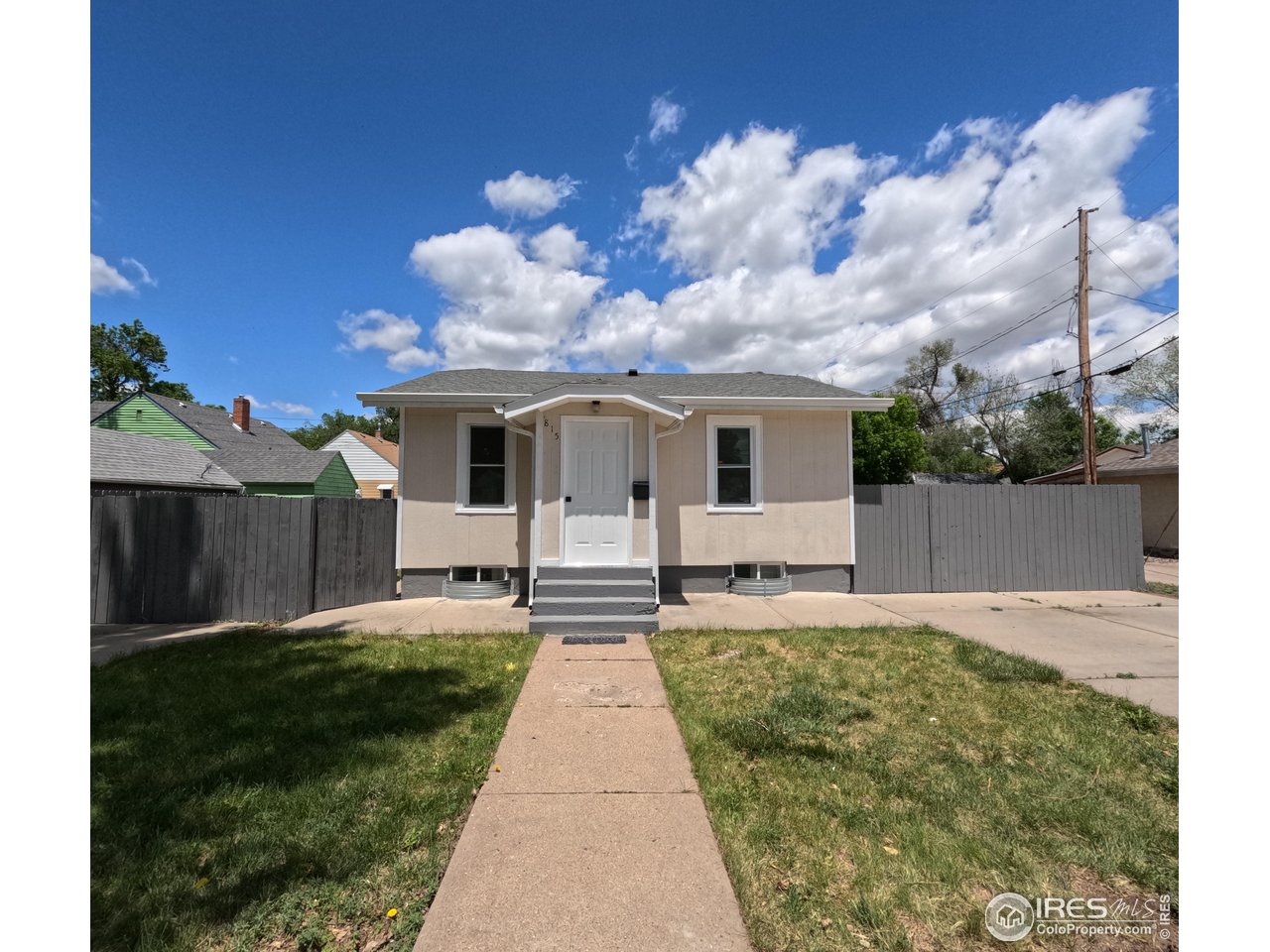 815 W Beaver Ave