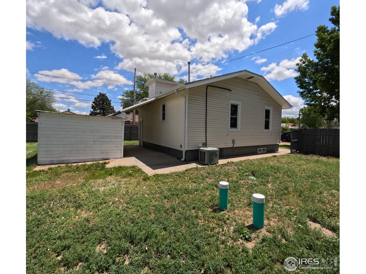 815 W Beaver Ave