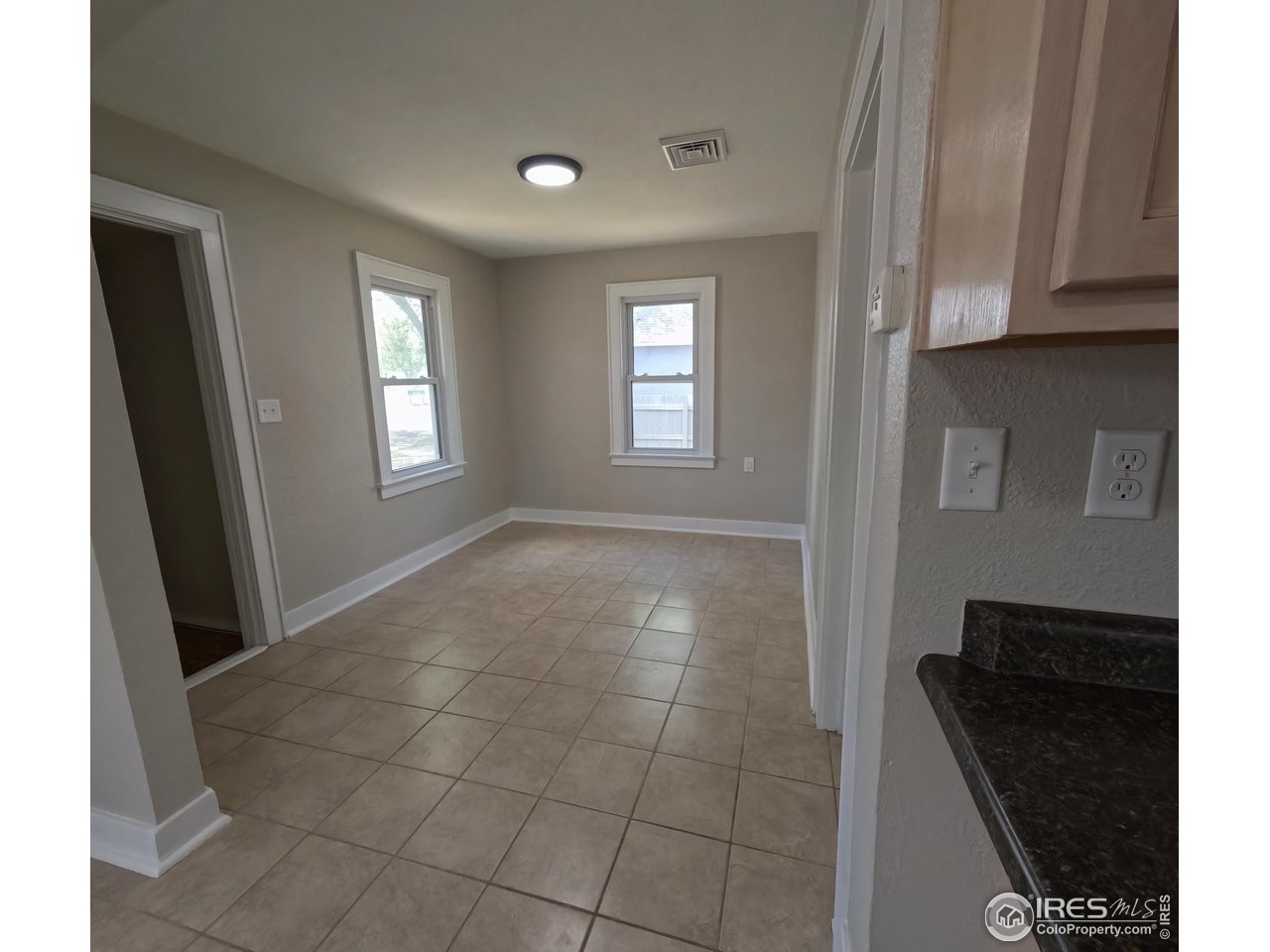 815 W Beaver Ave