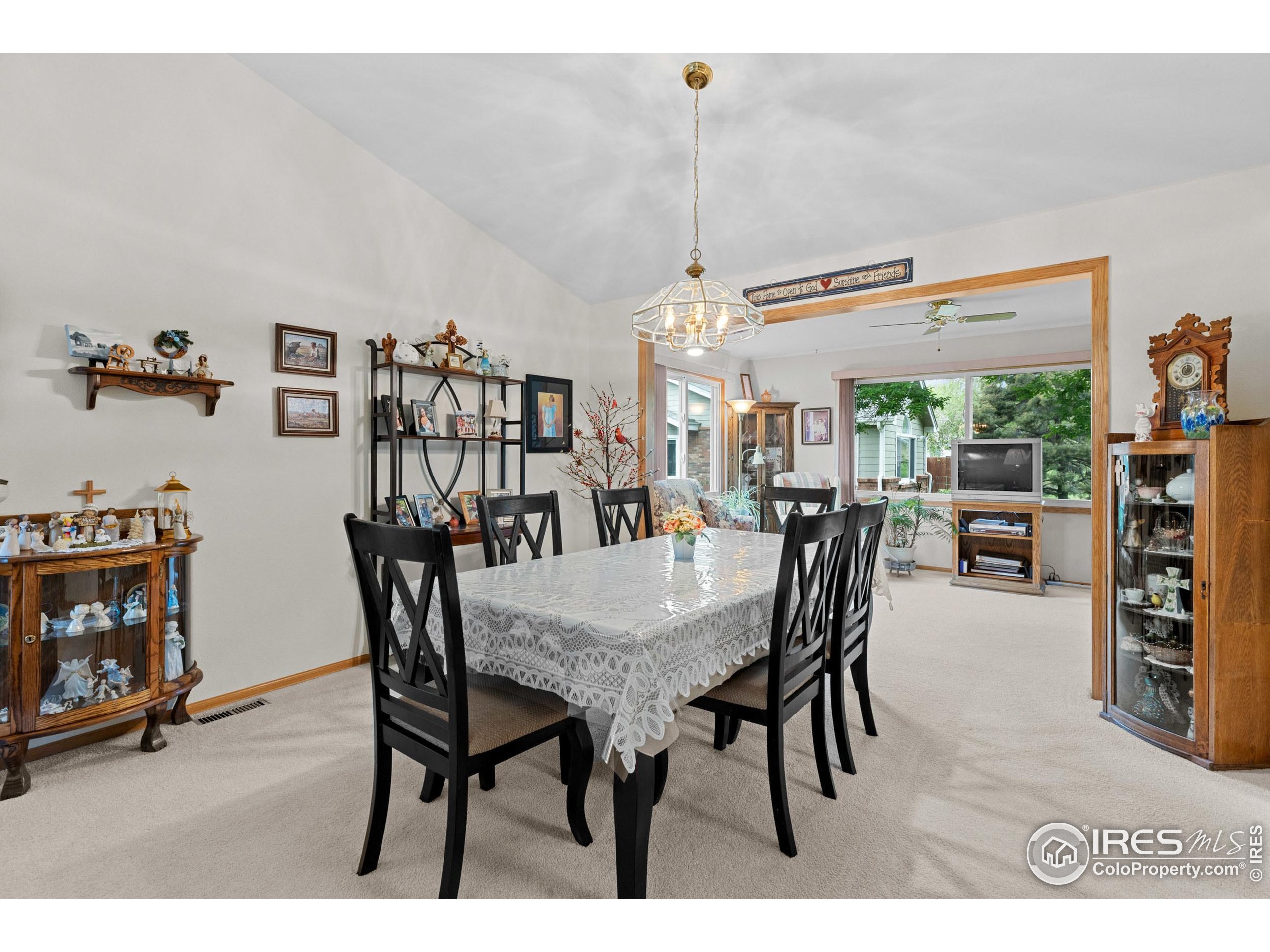 1515 Tulip Ct