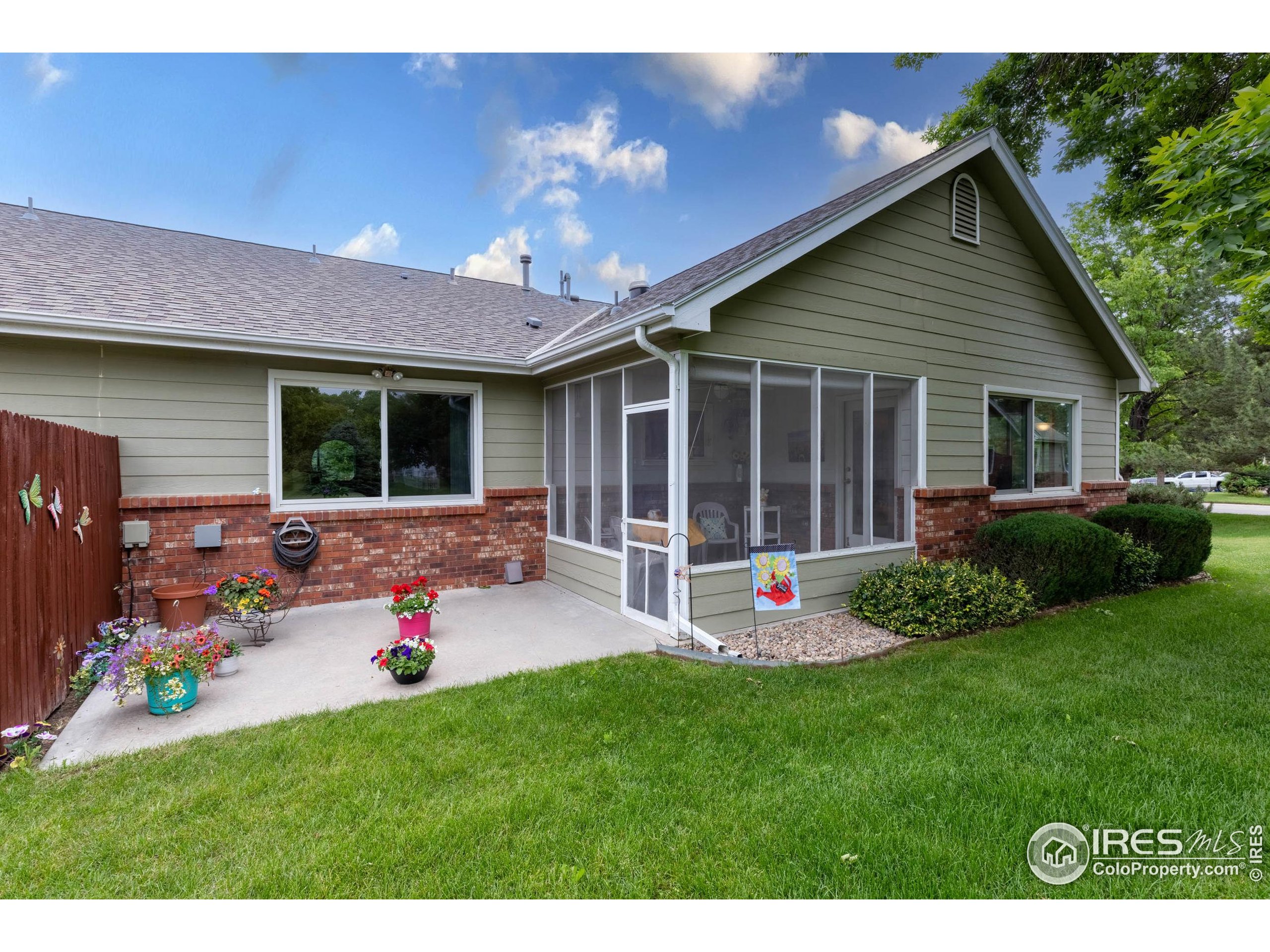 1515 Tulip Ct