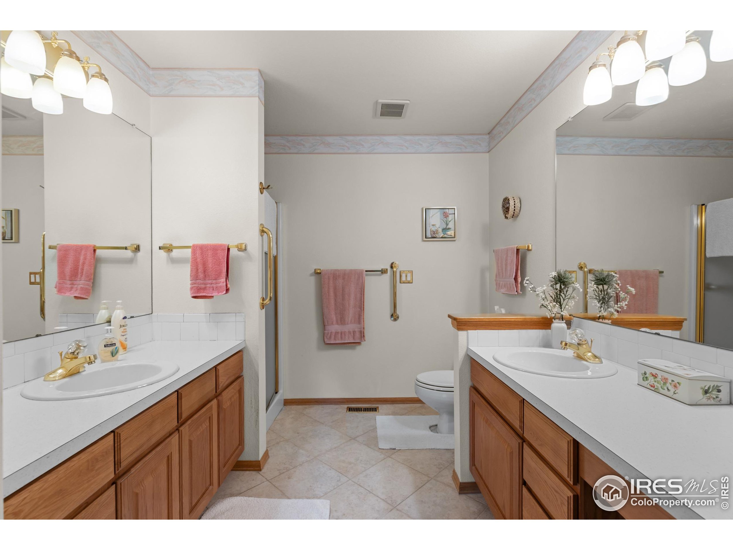 1515 Tulip Ct