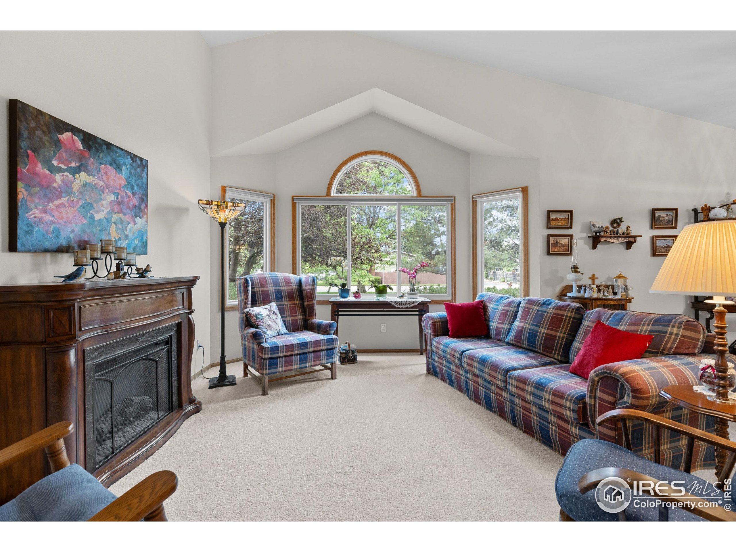 1515 Tulip Ct