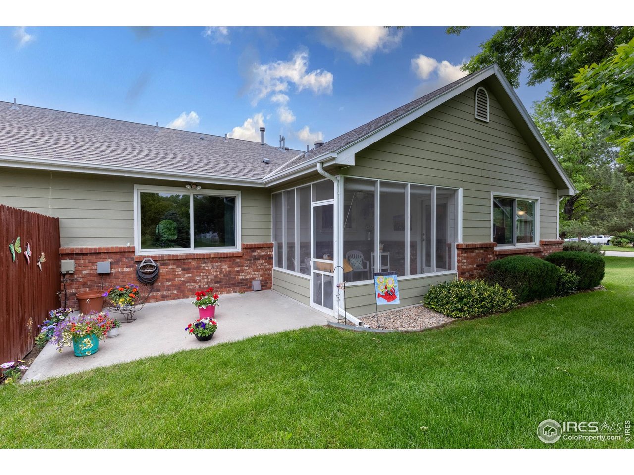 1515 Tulip Ct