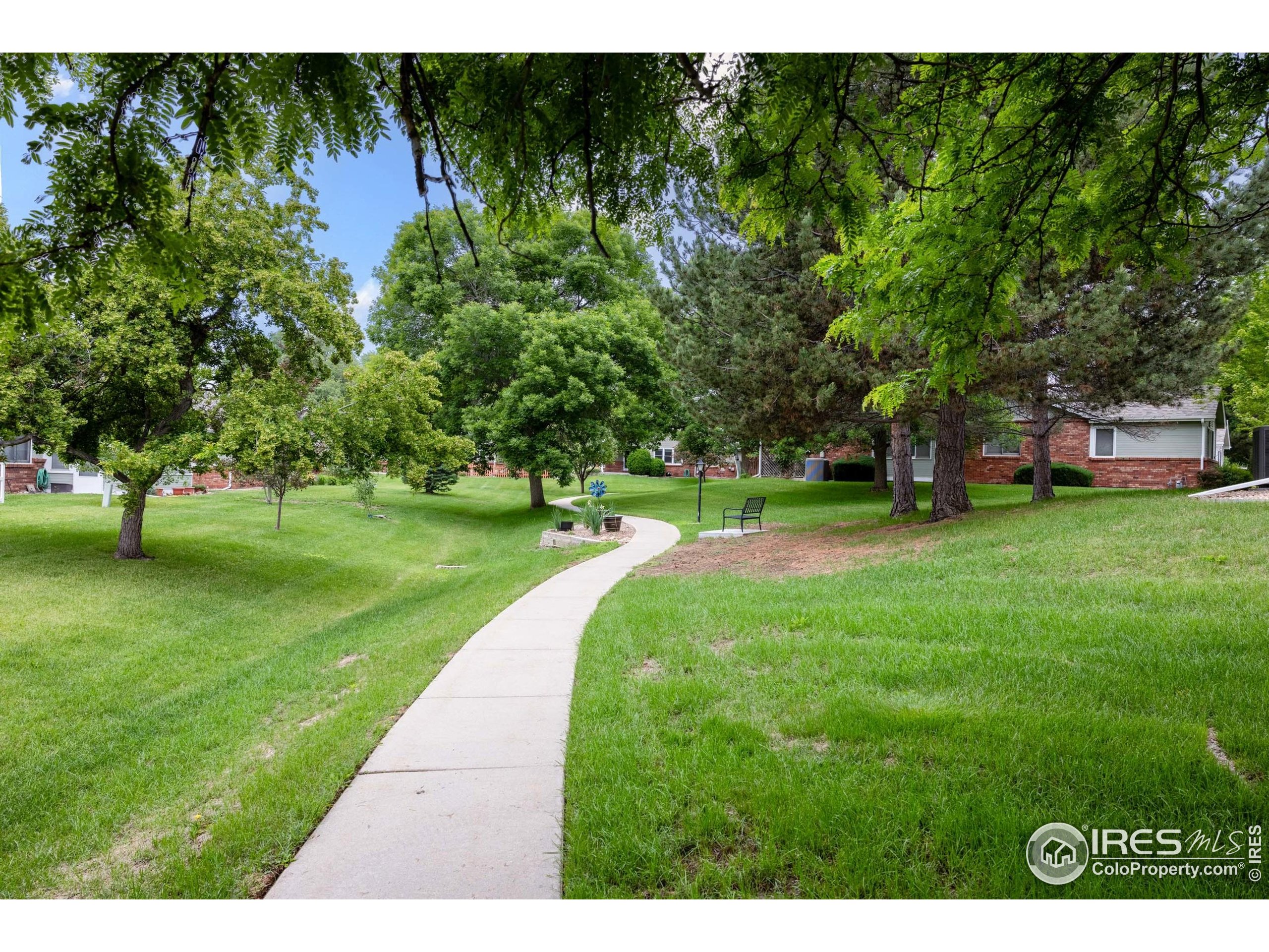 1515 Tulip Ct