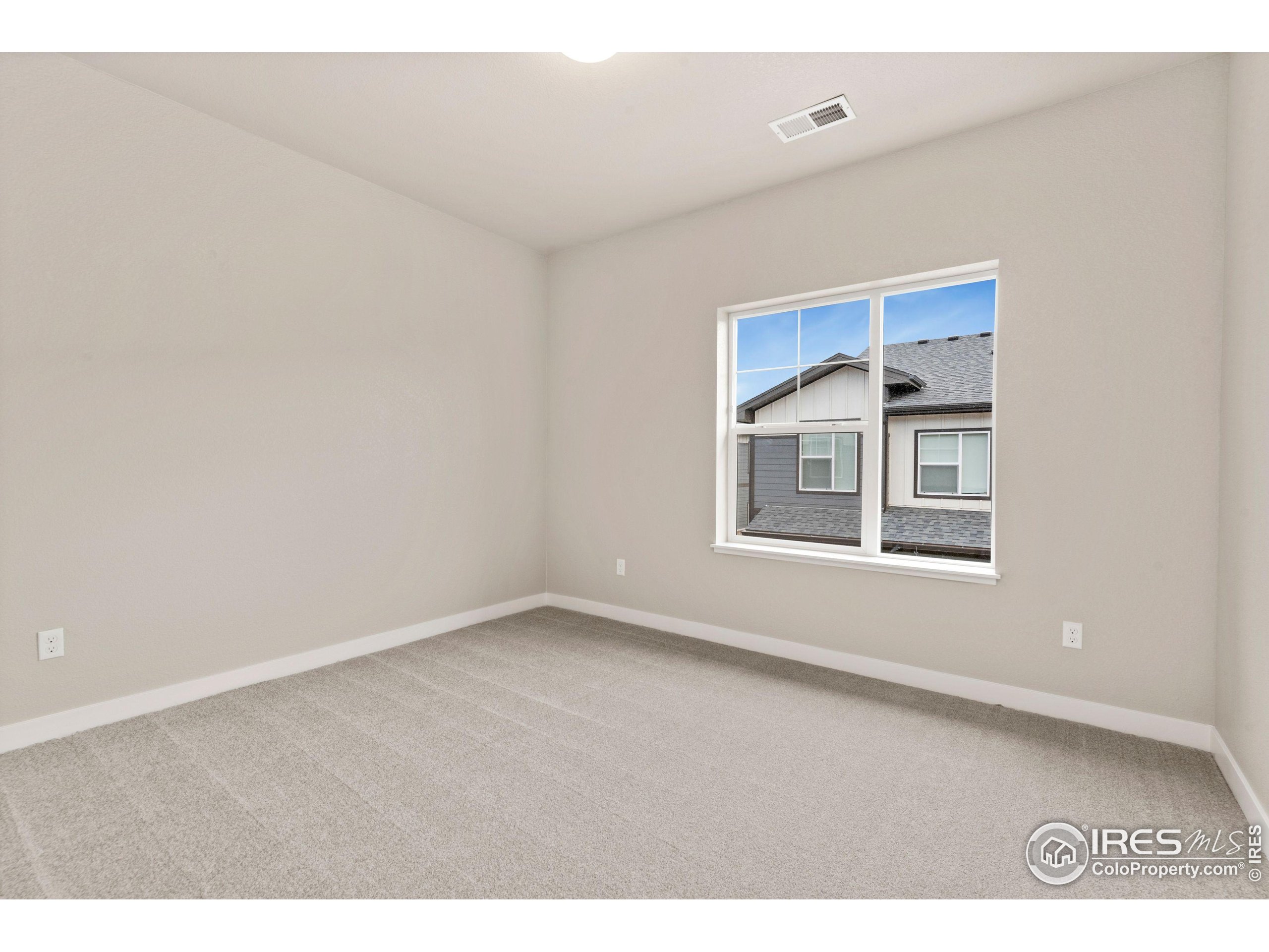 3425 Grayling Dr