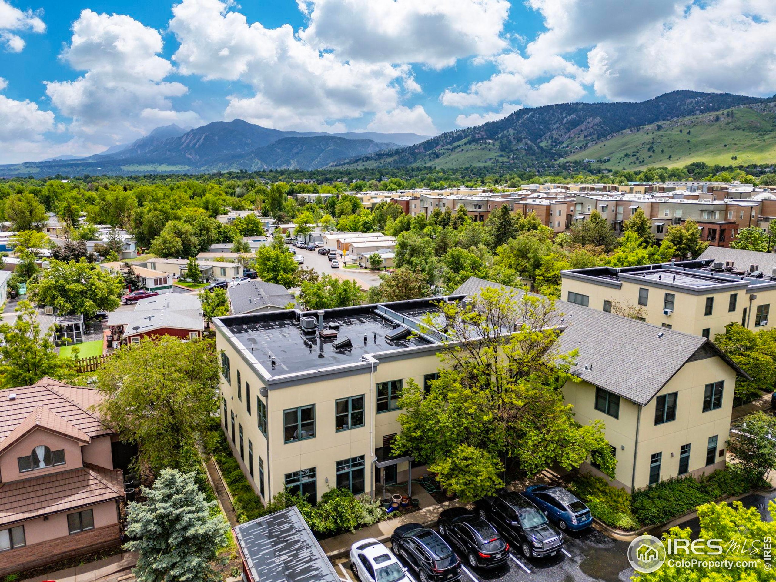 1455 Yarmouth Ave 211