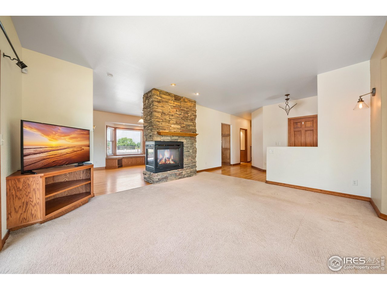 137 Reid Rd