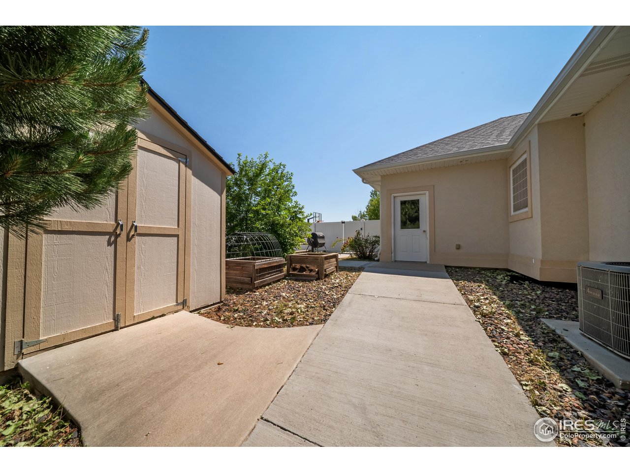 137 Reid Rd