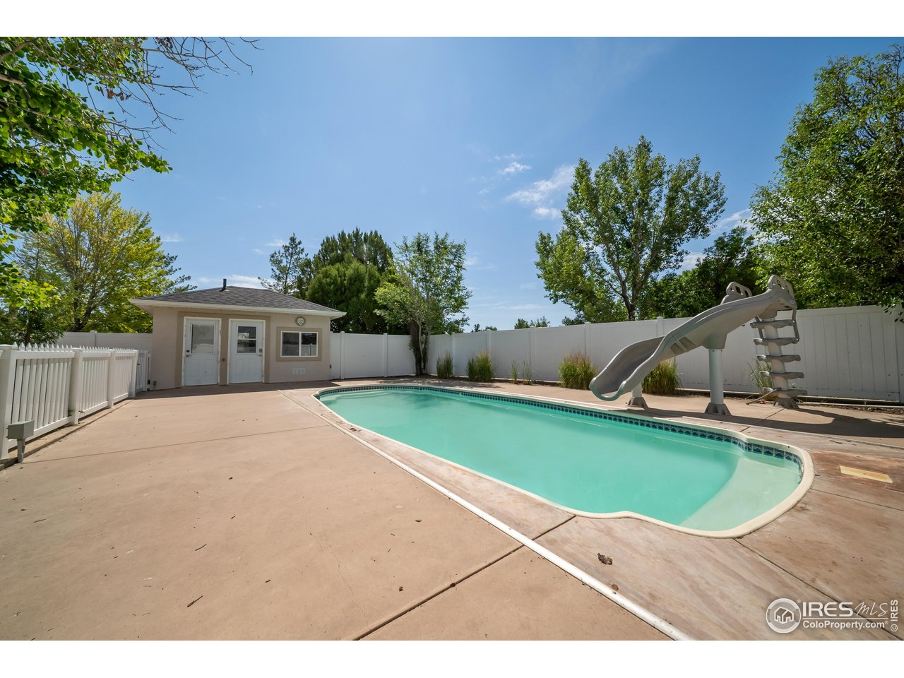 137 Reid Rd