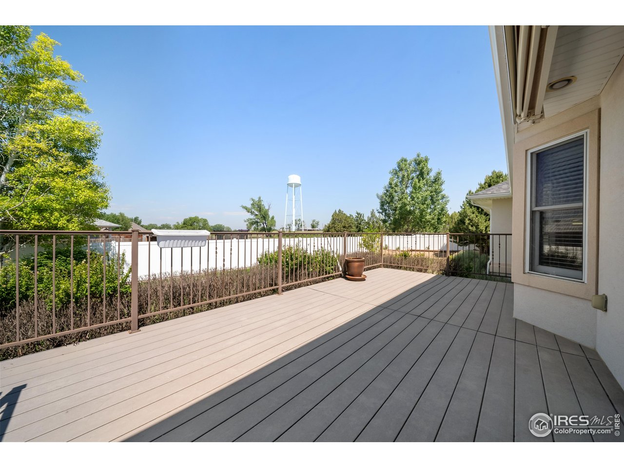 137 Reid Rd