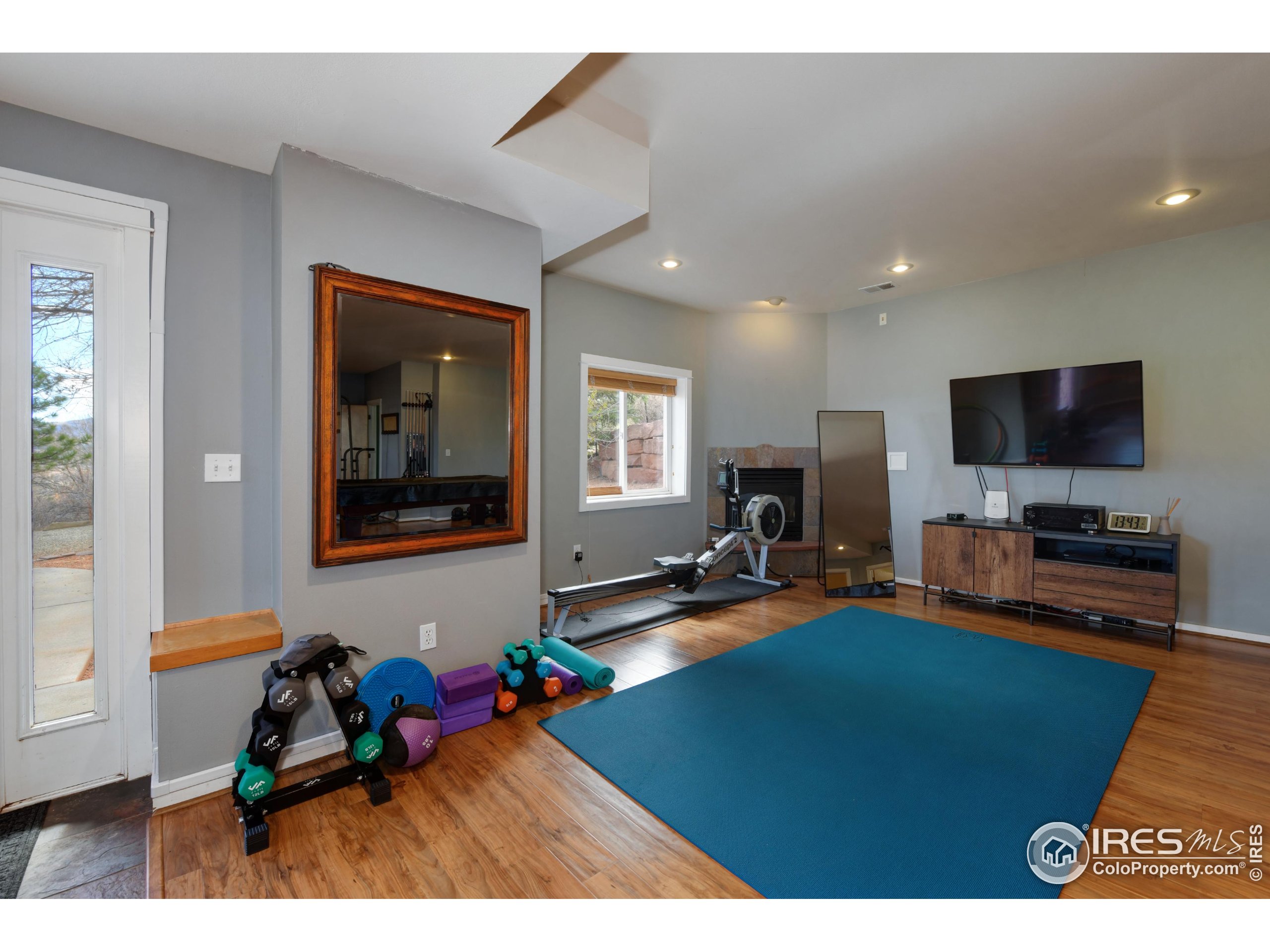 385 Vasquez Ct