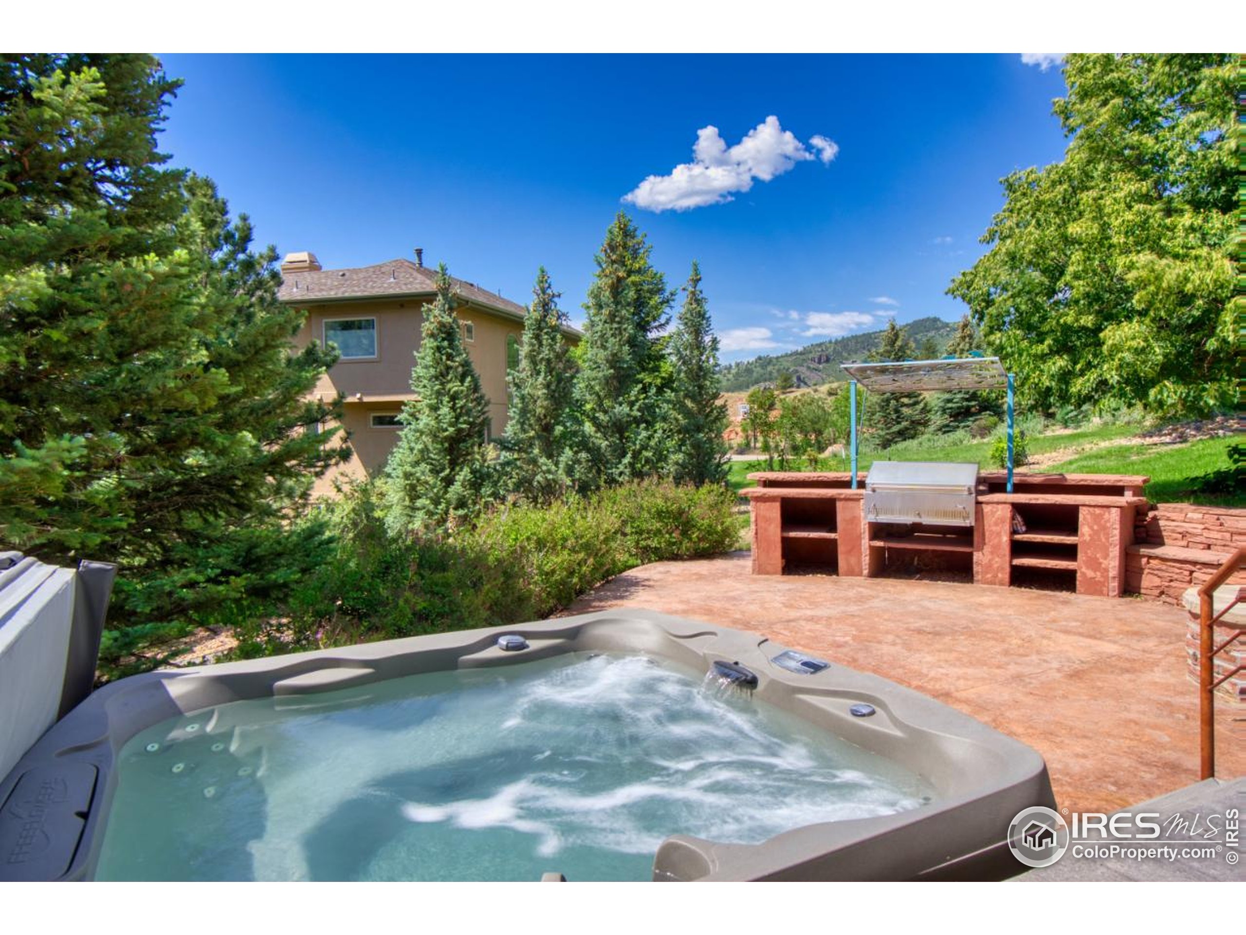 385 Vasquez Ct