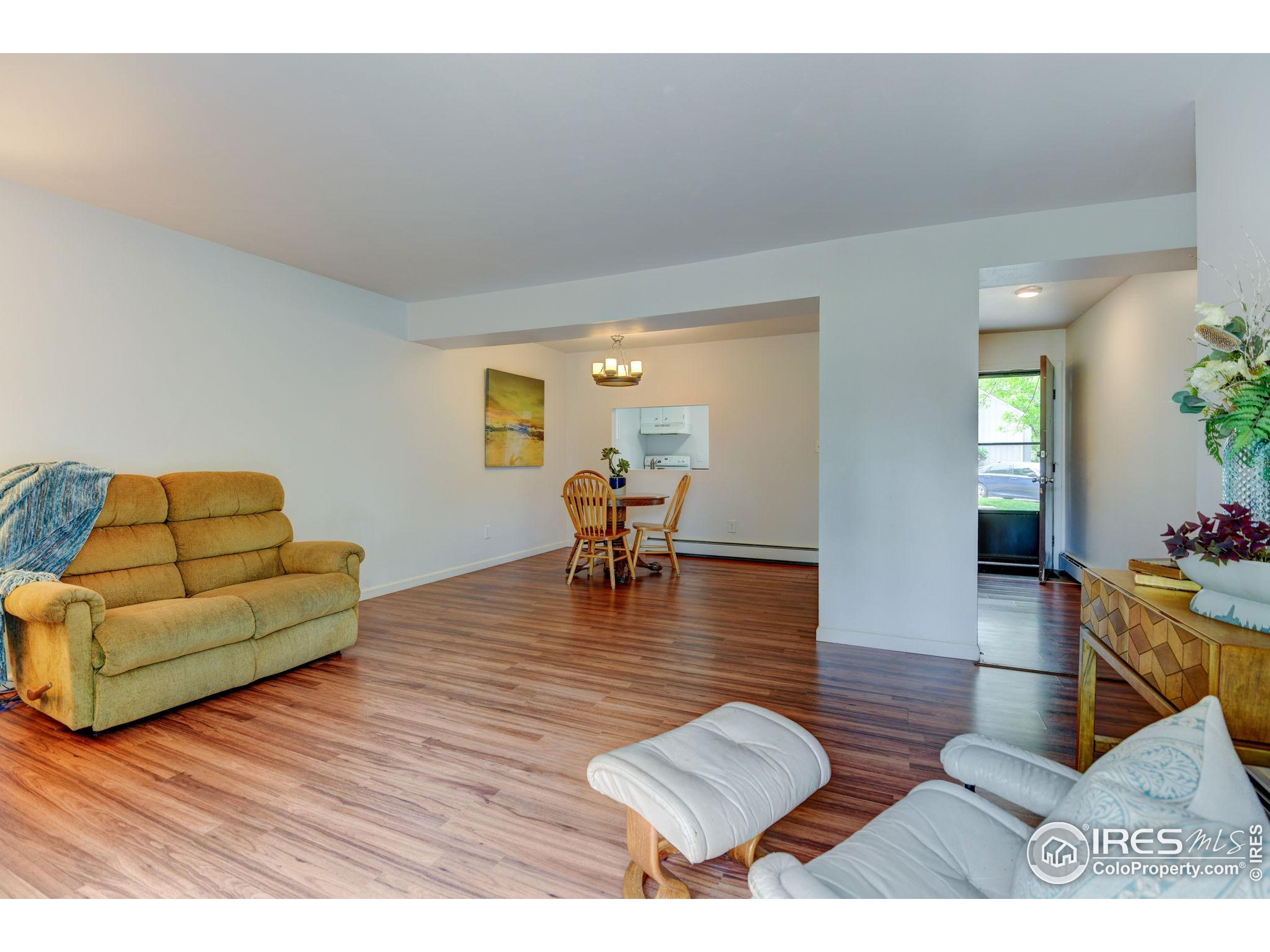 801 E Drake Rd I-72