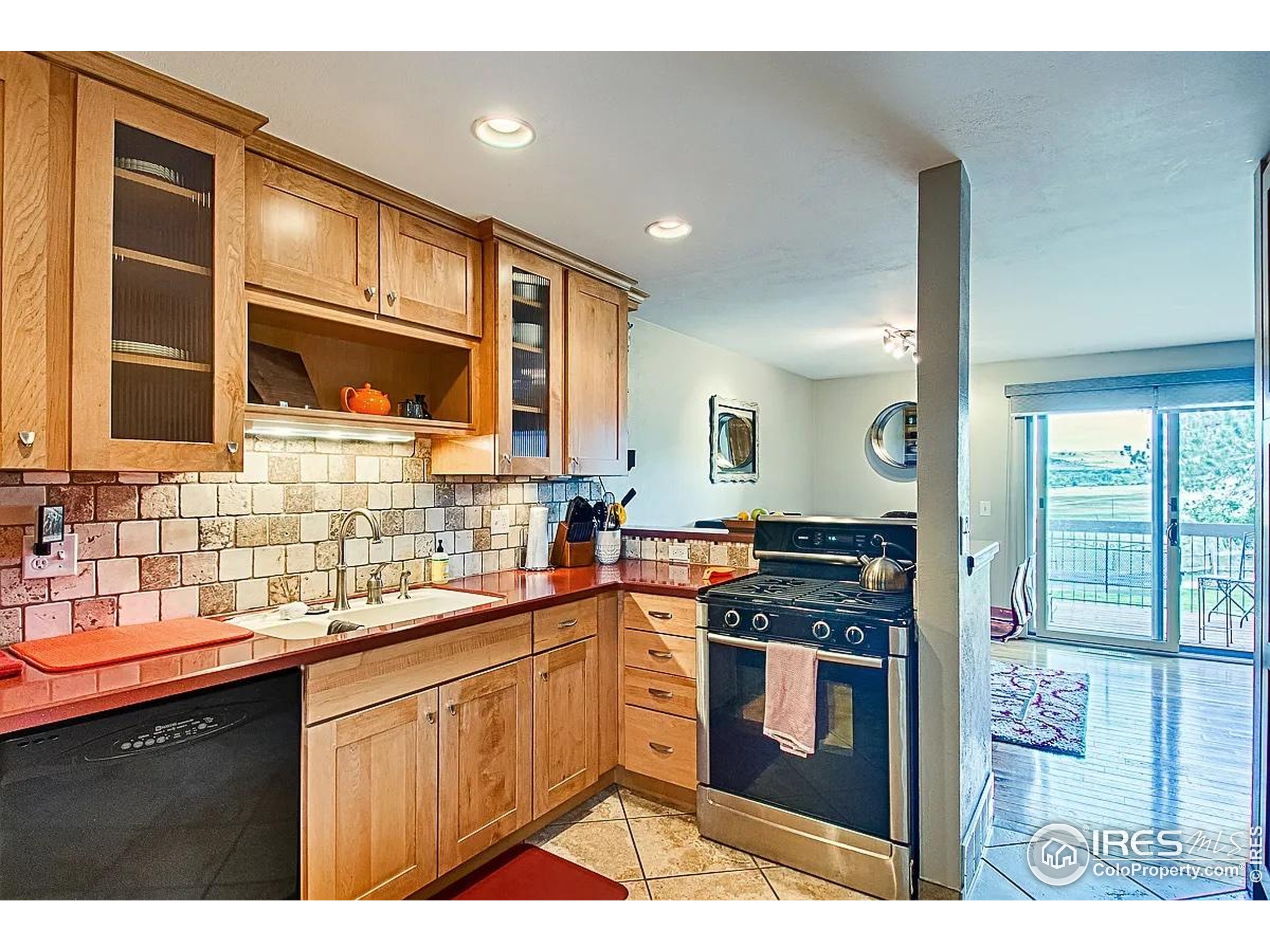 1624 Bradley Ct