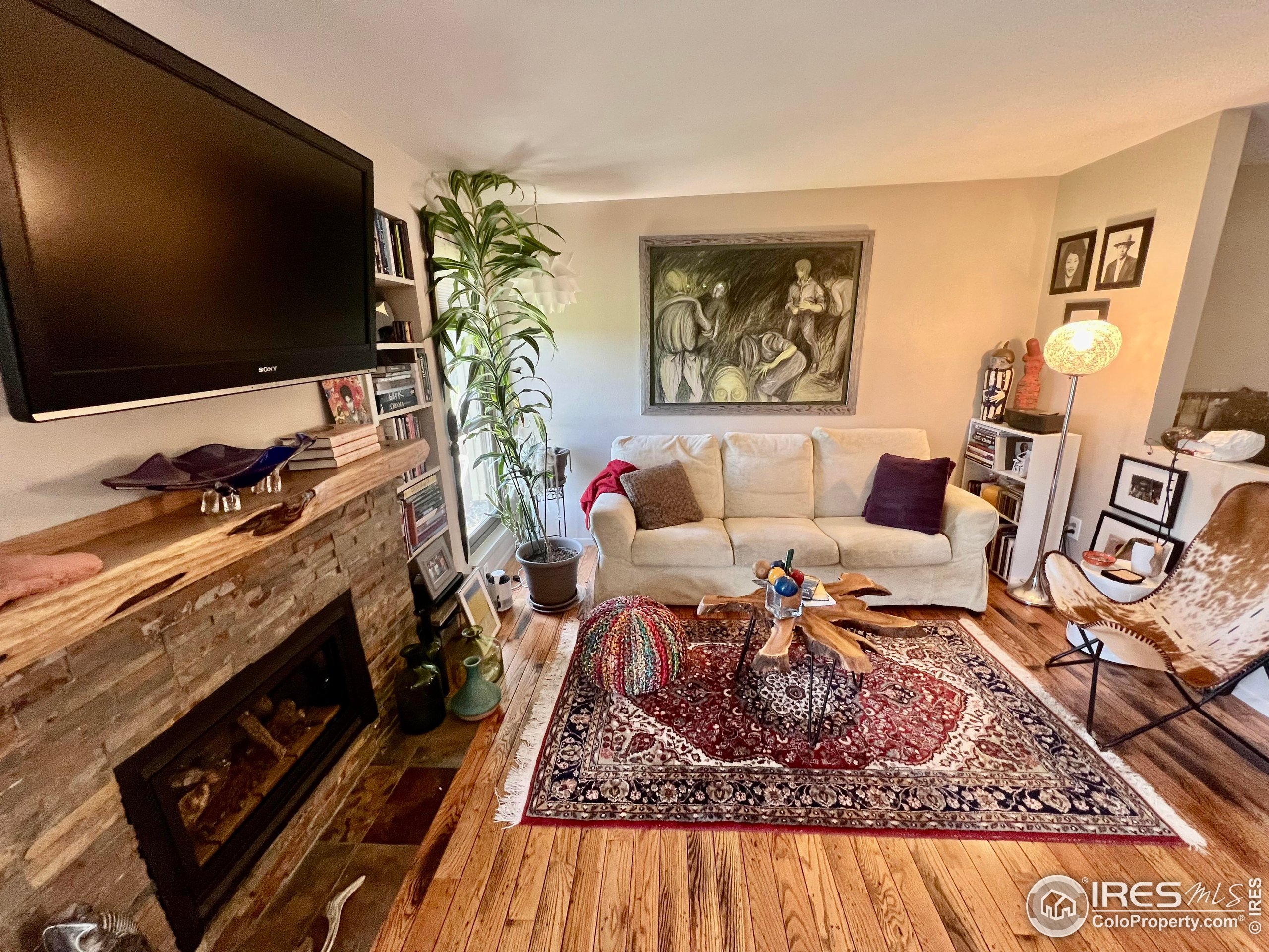 1624 Bradley Ct