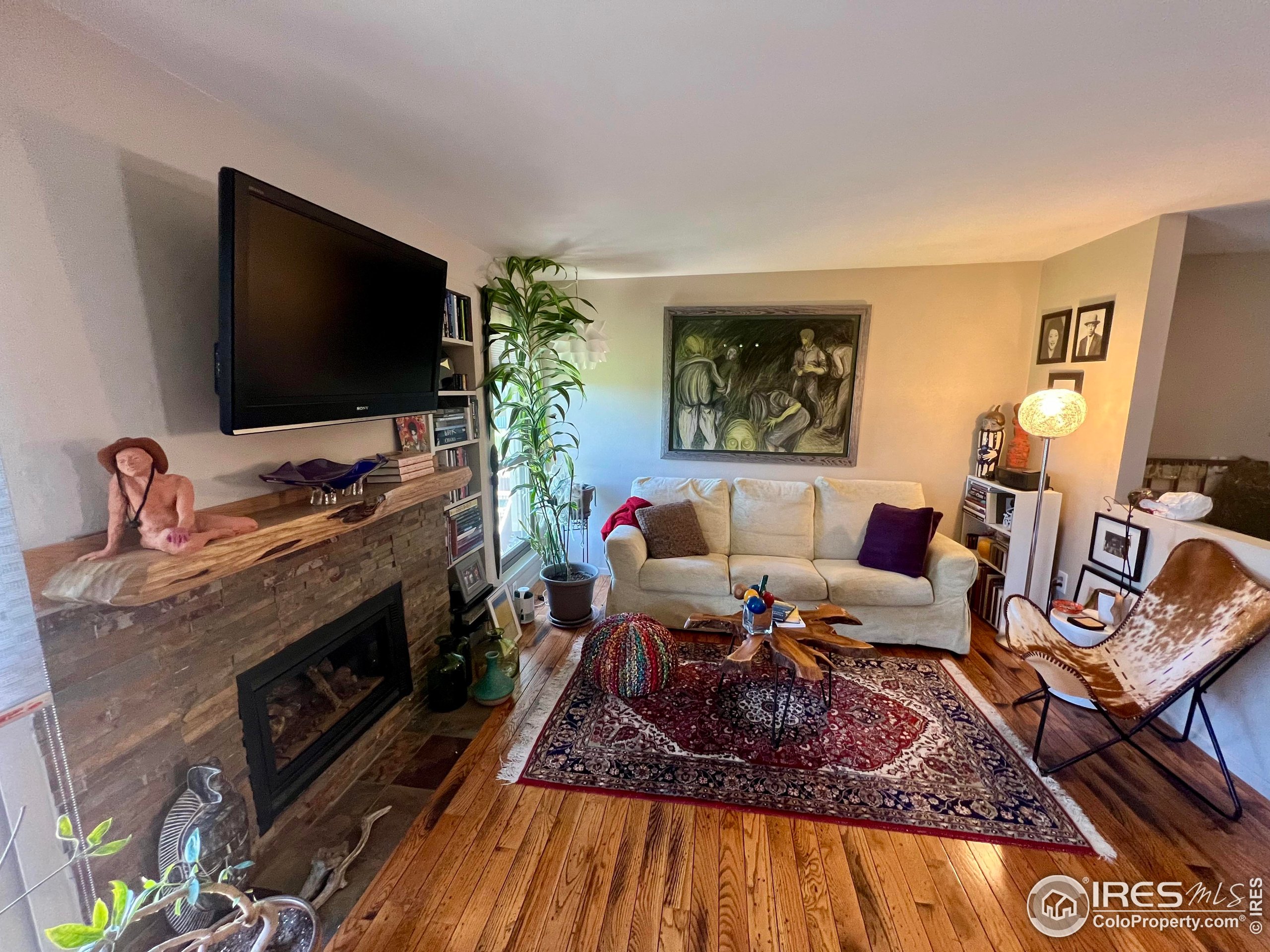 1624 Bradley Ct