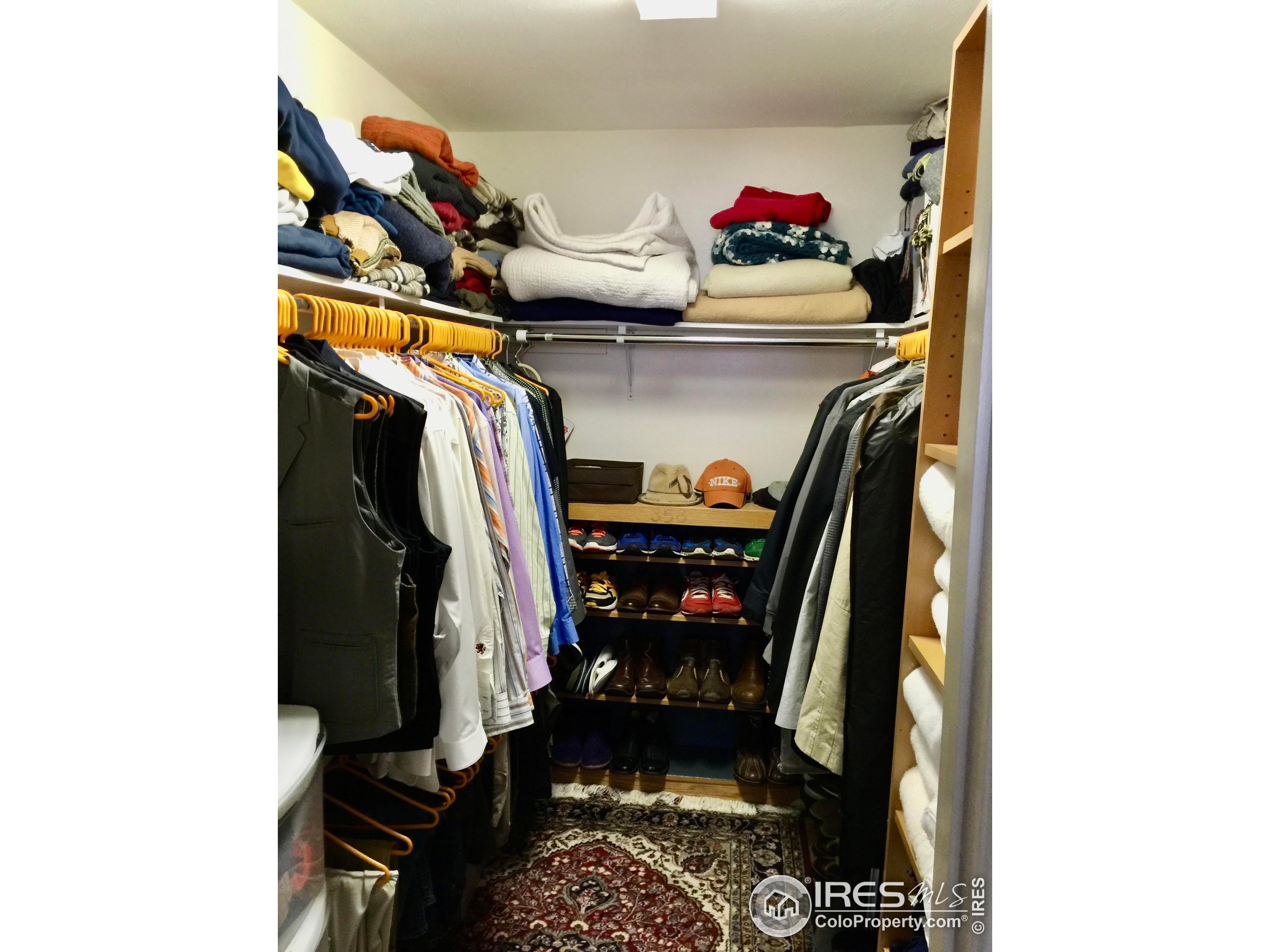1624 Bradley Ct