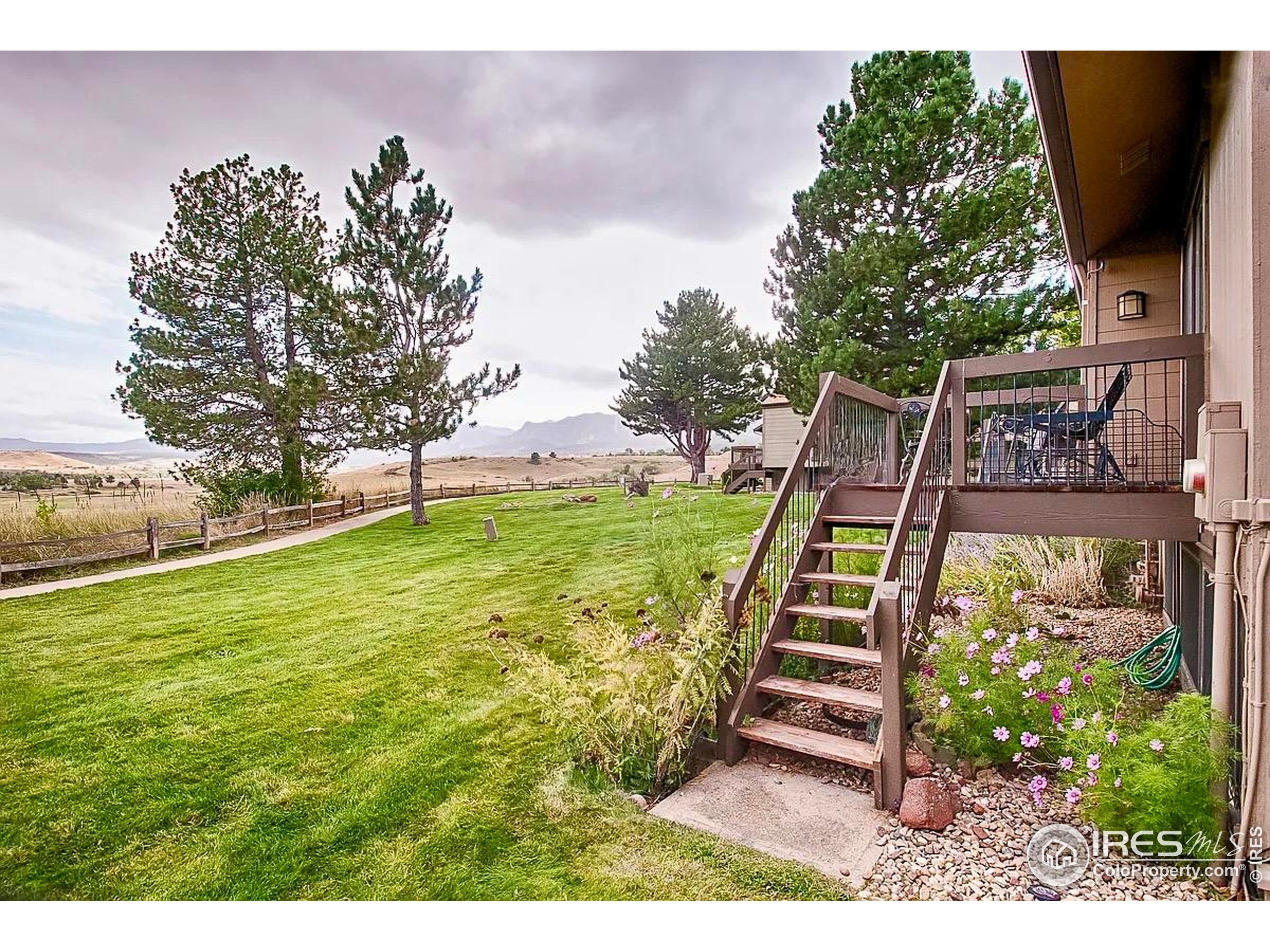 1624 Bradley Ct
