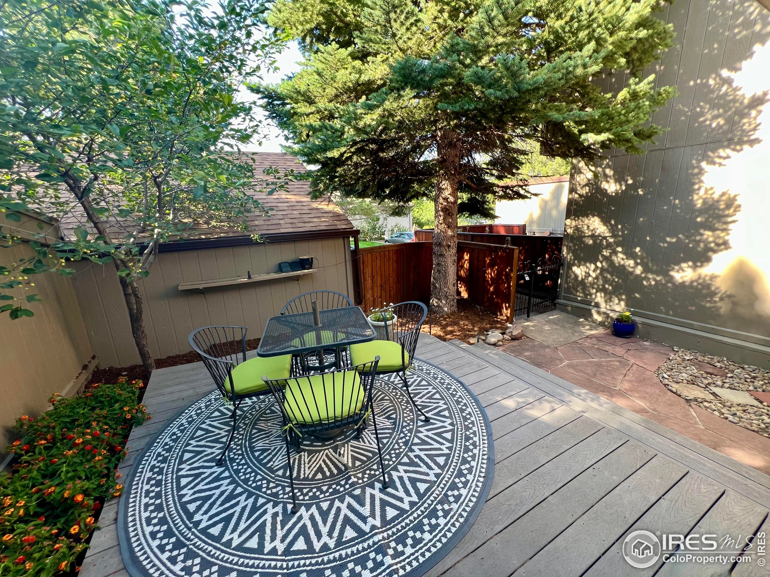 1624 Bradley Ct