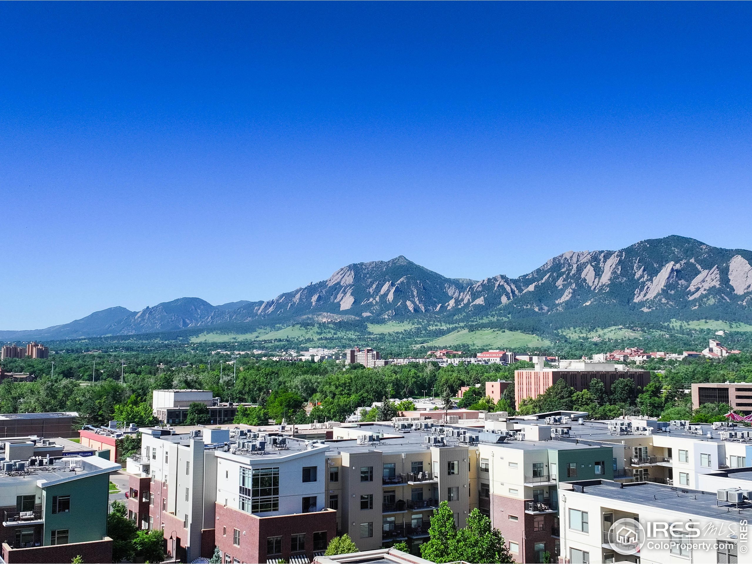 3601 Arapahoe Ave D-304