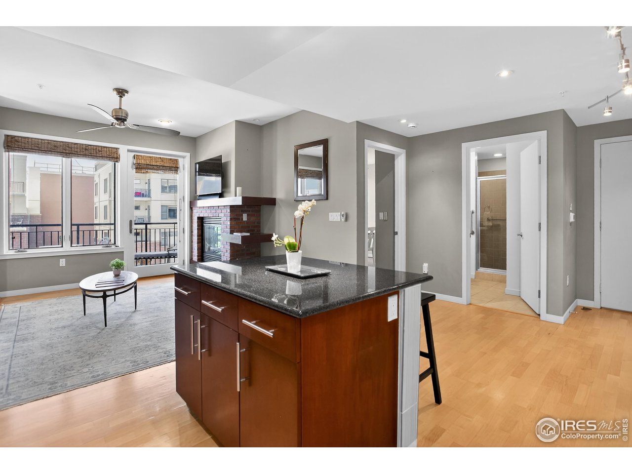 3601 Arapahoe Ave D-304