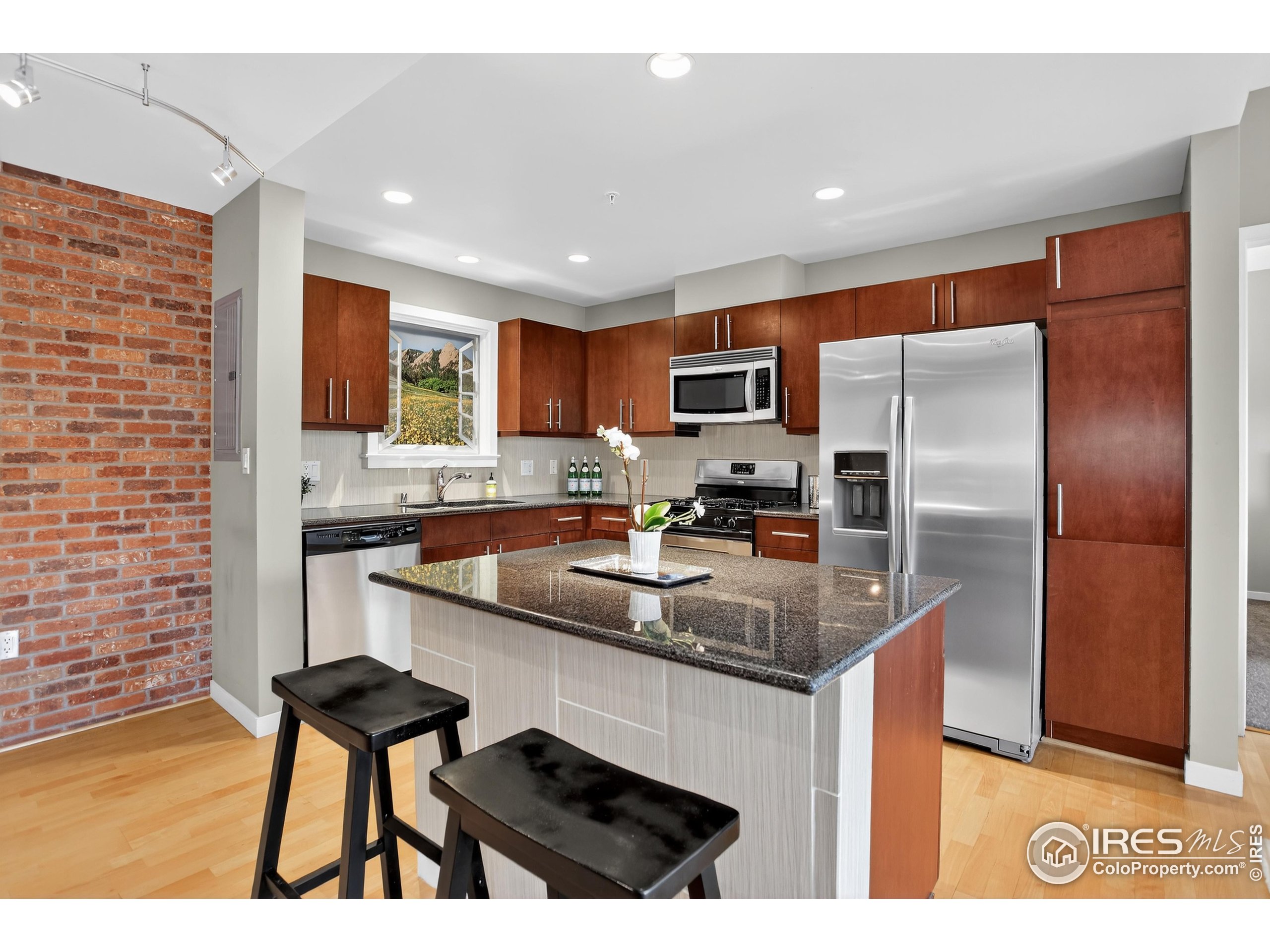 3601 Arapahoe Ave D-304