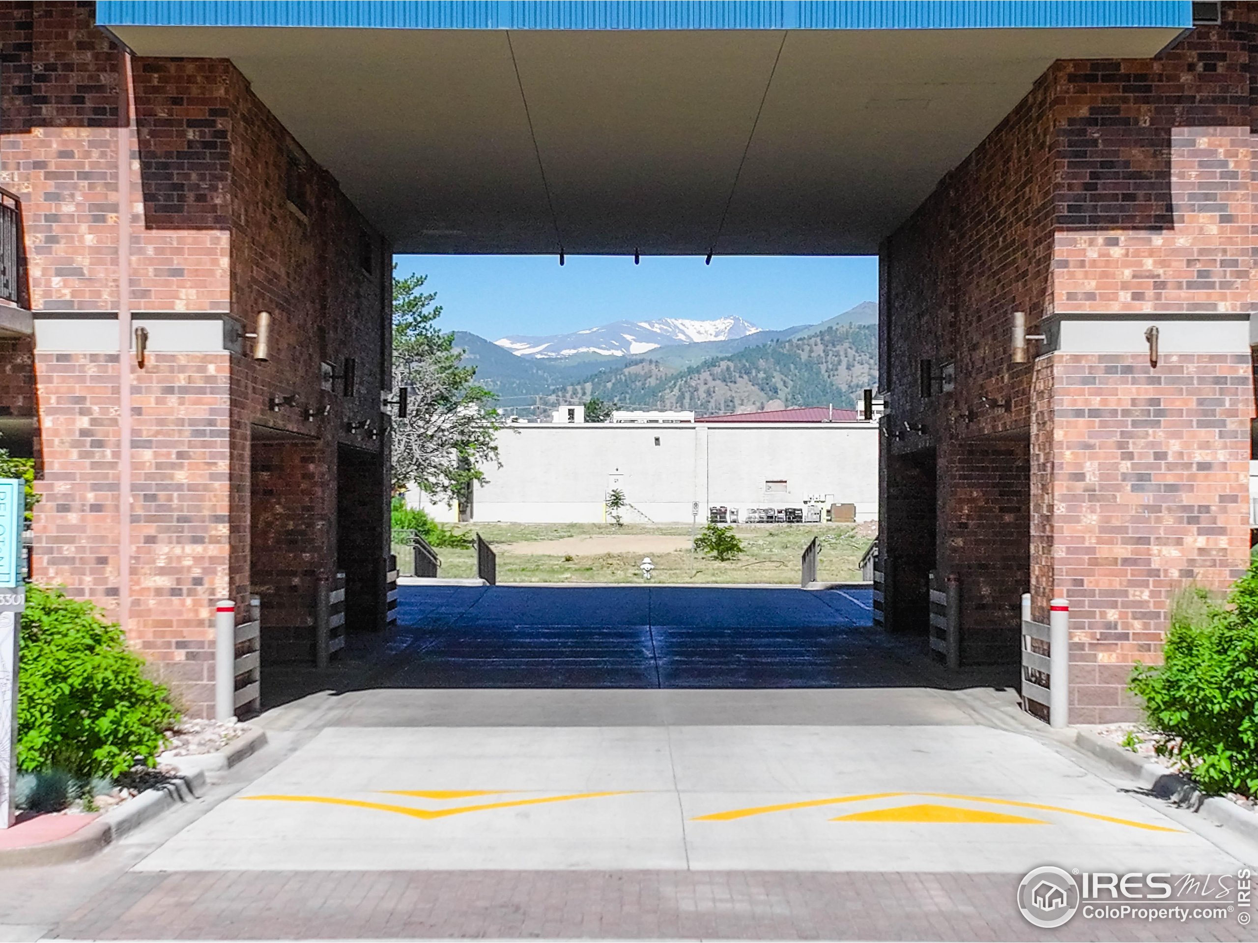 3601 Arapahoe Ave D-304