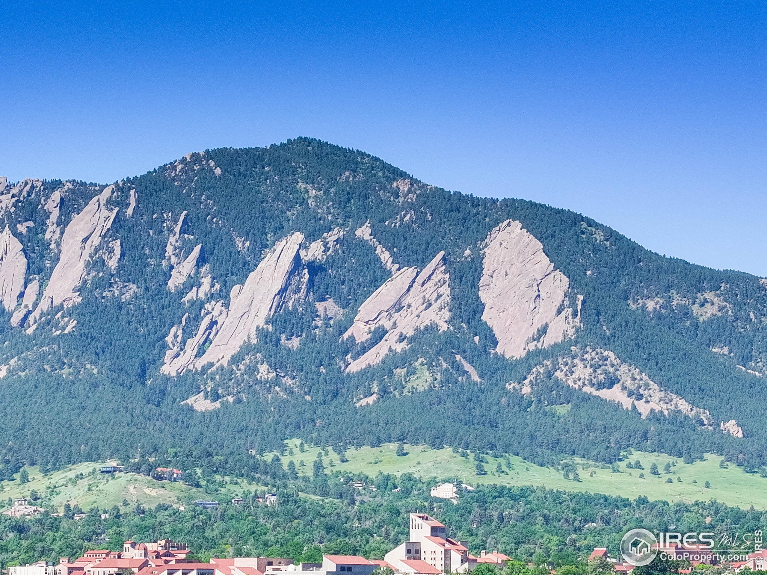 3601 Arapahoe Ave D-304