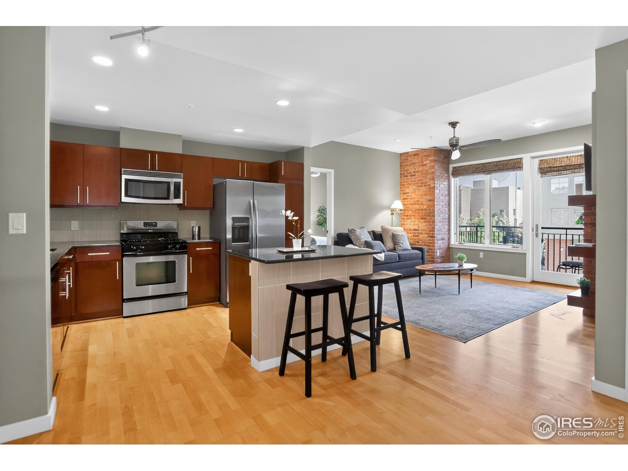 3601 Arapahoe Ave D-304