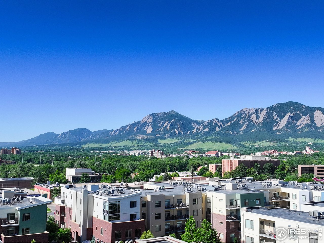 3601 Arapahoe Ave D-304