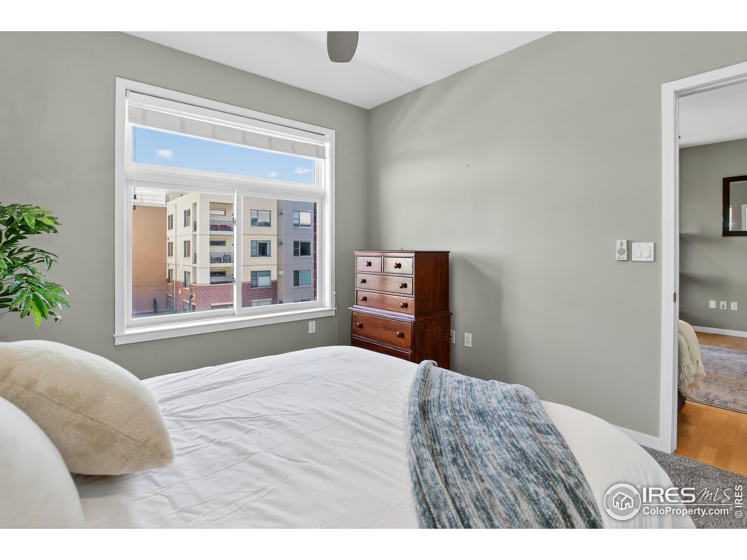 3601 Arapahoe Ave D-304