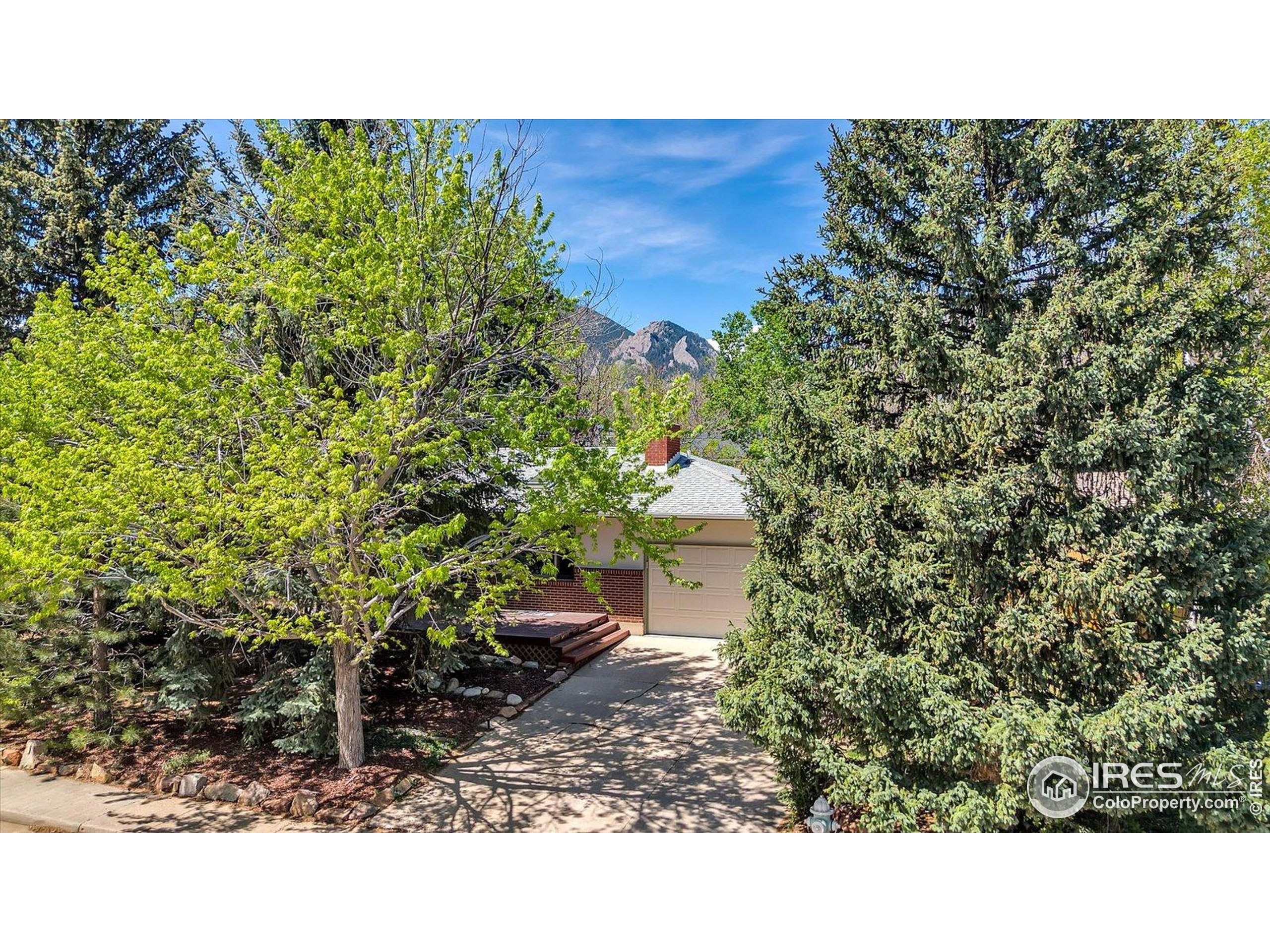 1245 Claremont Dr