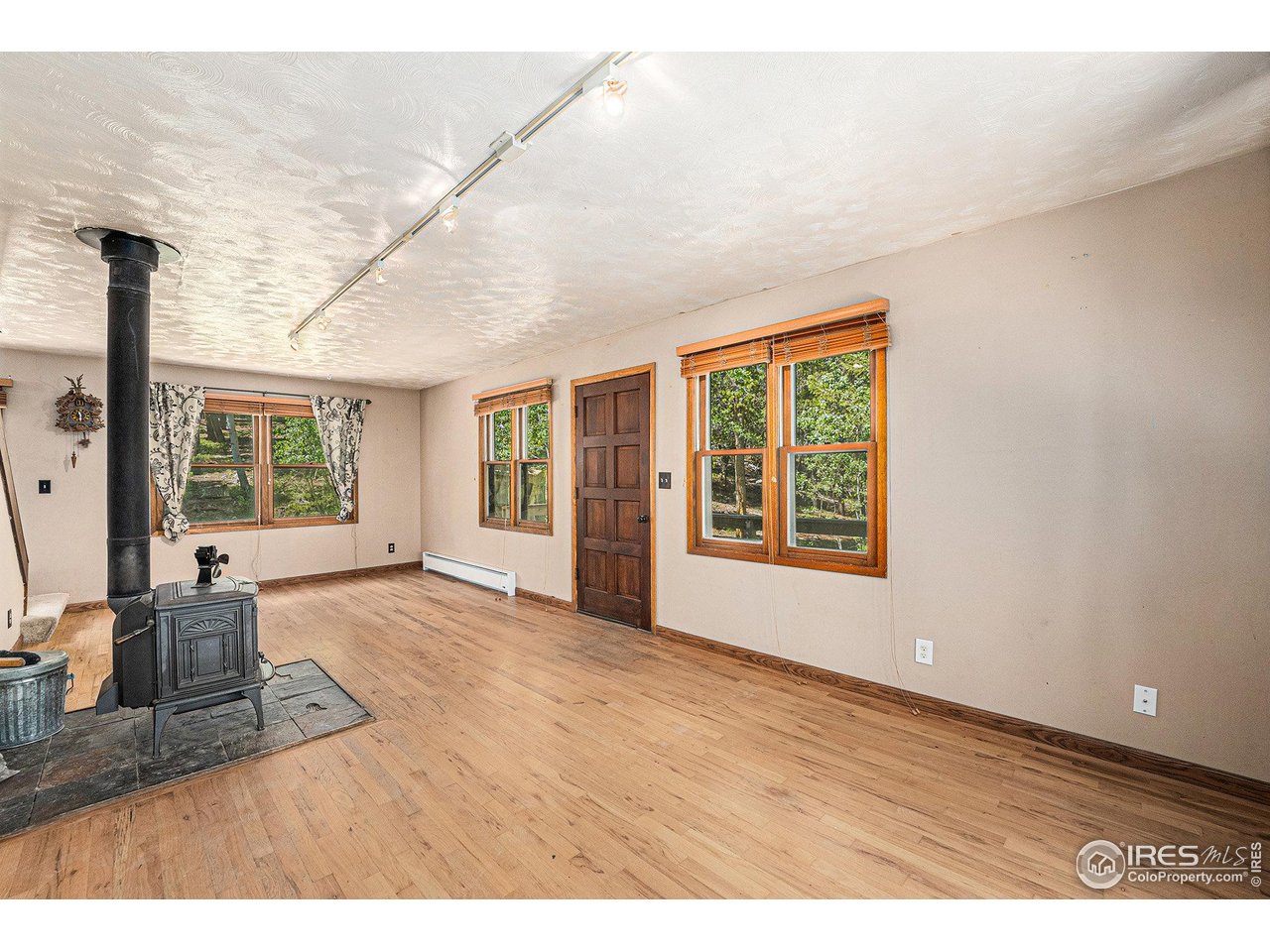147 Saint Vrain Trl