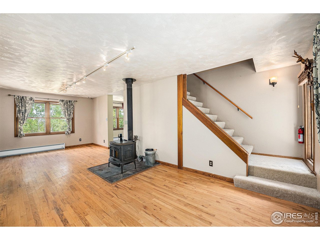 147 Saint Vrain Trl